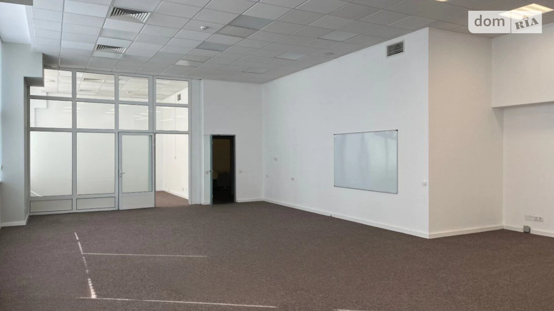Сдается в аренду офис 188 кв. м в бизнес-центре, цена: 3196 $ - фото 4