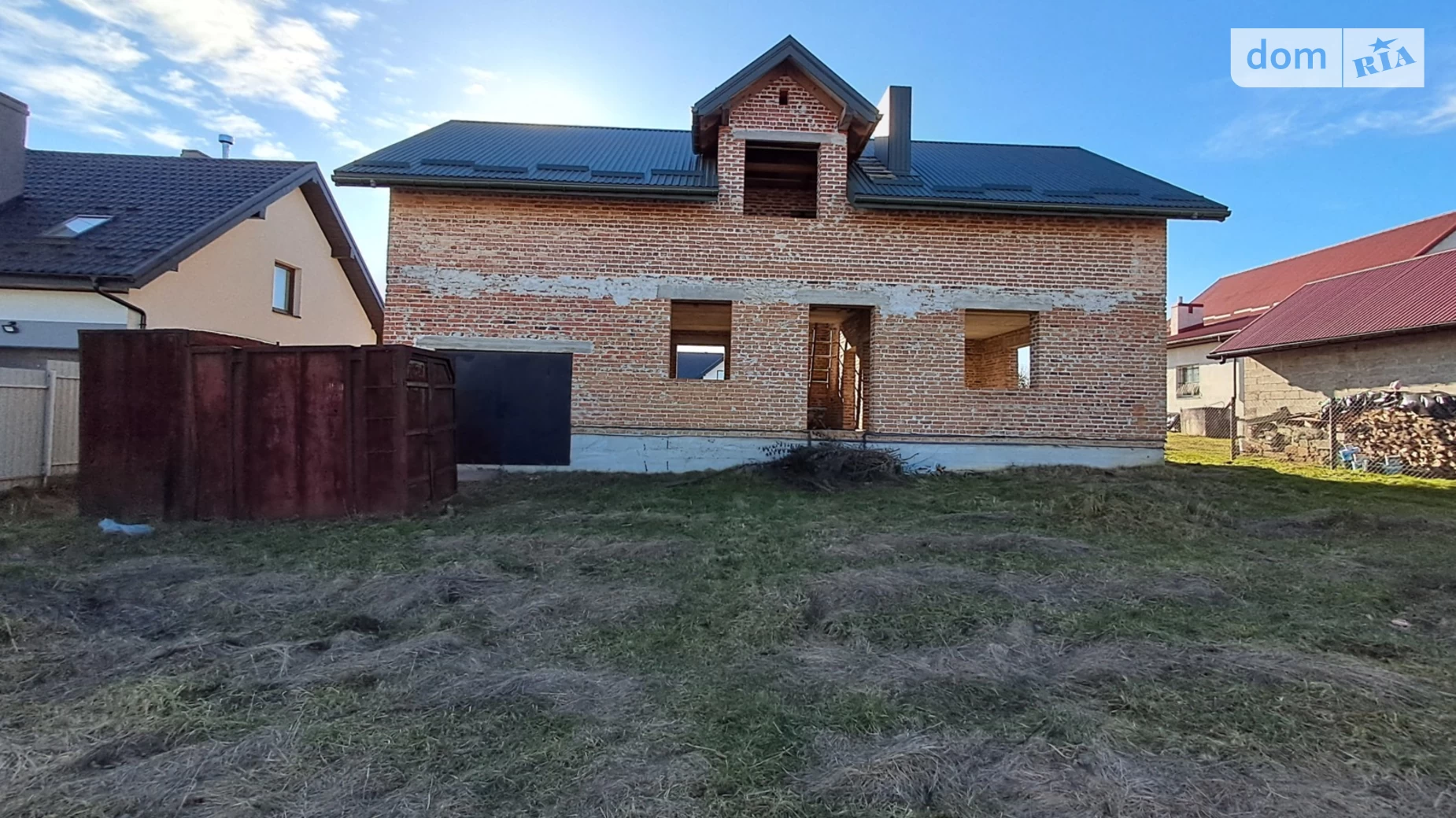 Продается дом на 2 этажа 202 кв. м с гаражом, цена: 73000 $ - фото 2