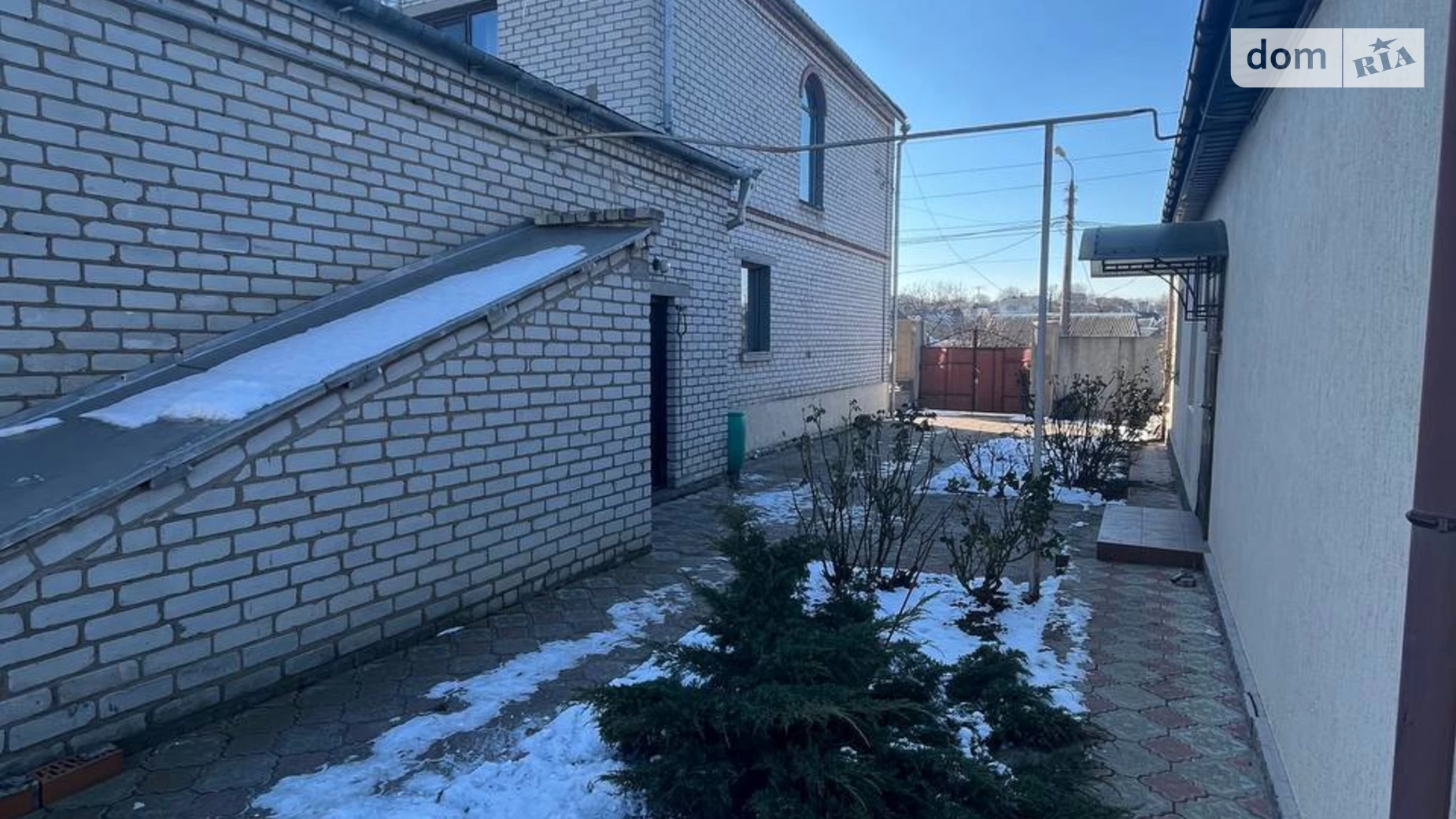 Продается дом на 2 этажа 270 кв. м с участком, цена: 171000 $ - фото 4