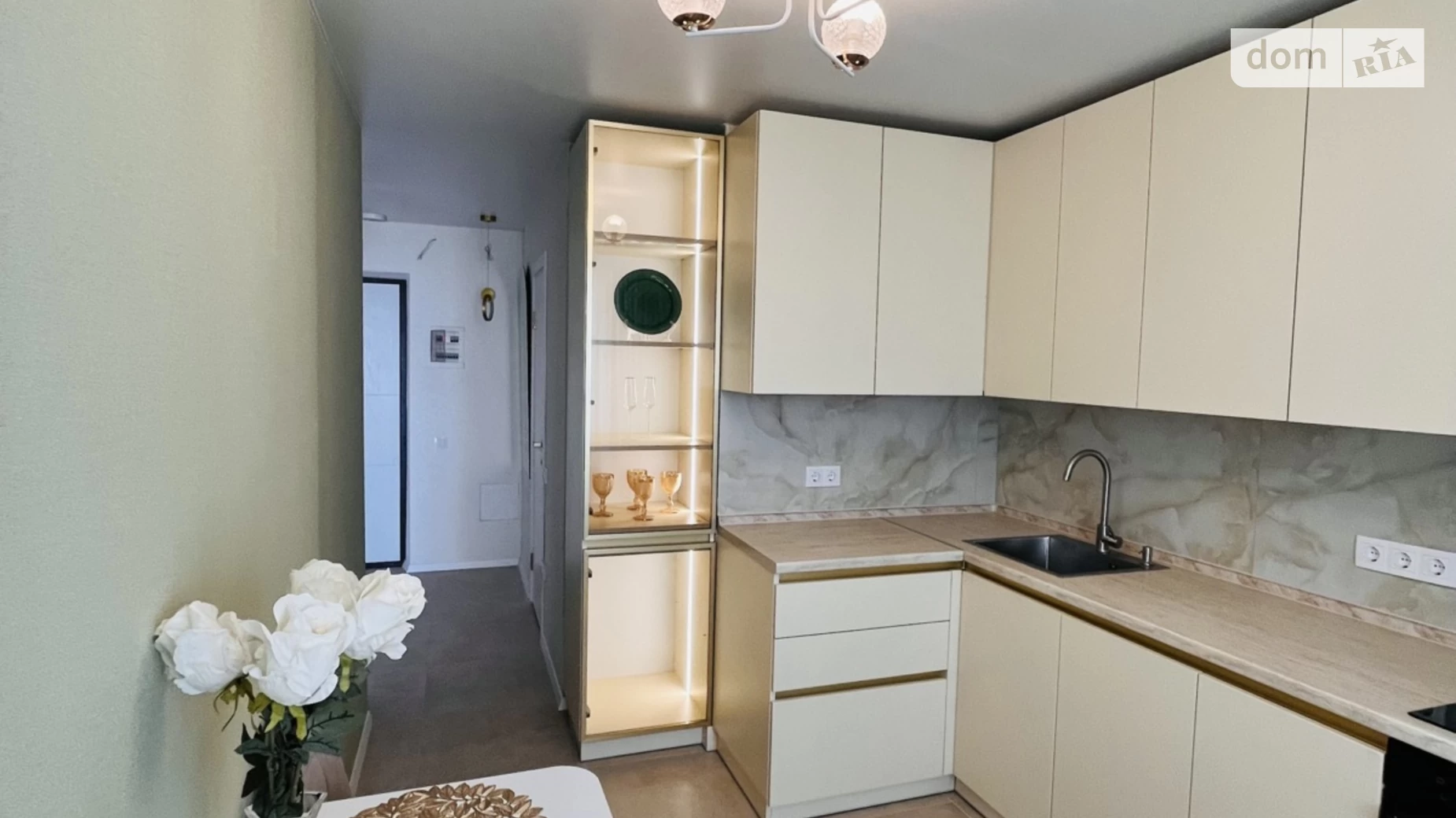 Продается 1-комнатная квартира 42 кв. м в Броварах, ул. Металлургов, 35 - фото 3