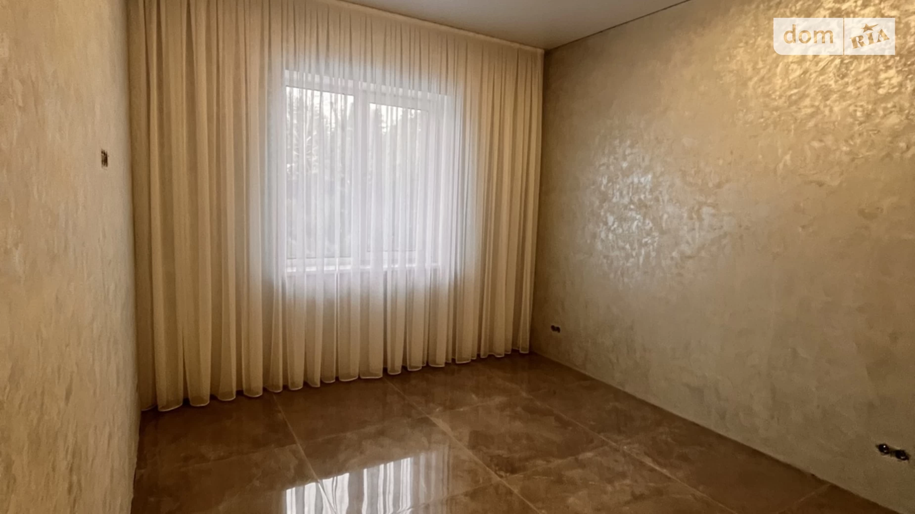 Продается одноэтажный дом 141 кв. м с подвалом, цена: 190000 $ - фото 2