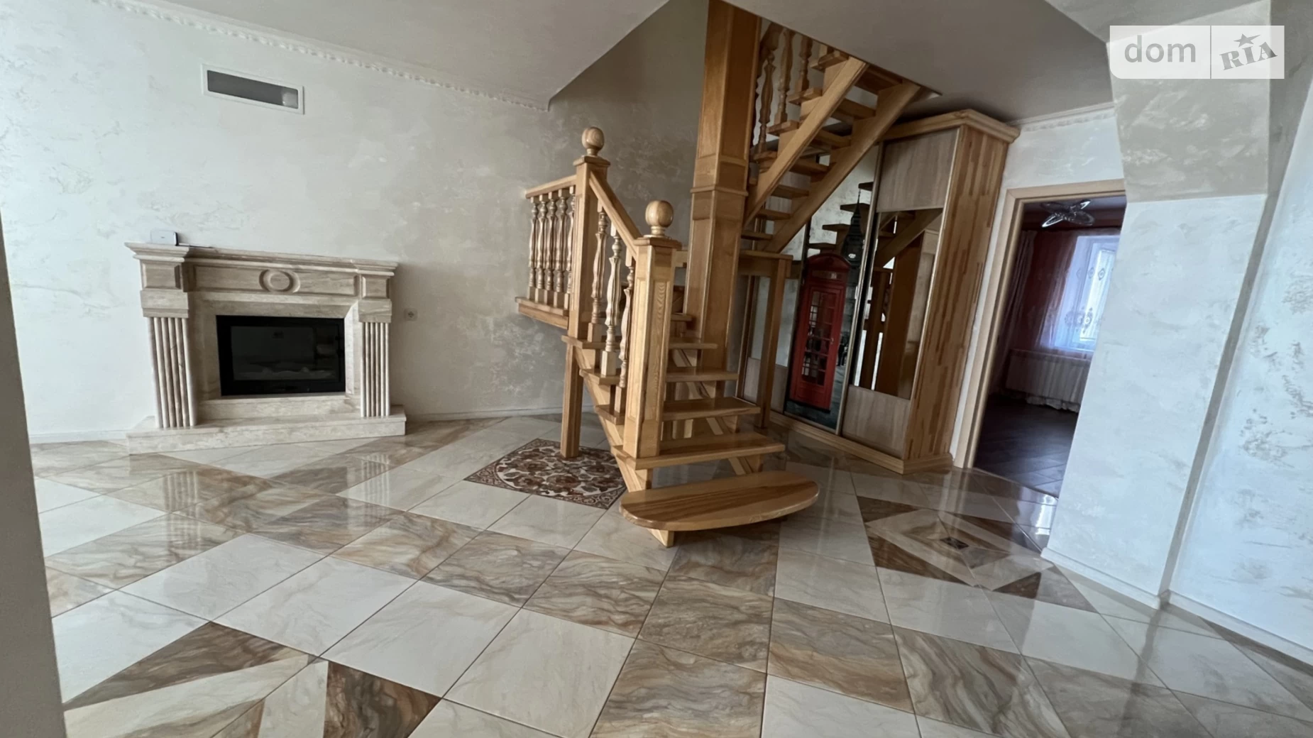 Продается 4-комнатная квартира 128.7 кв. м в Ужгороде, цена: 118000 $ - фото 3