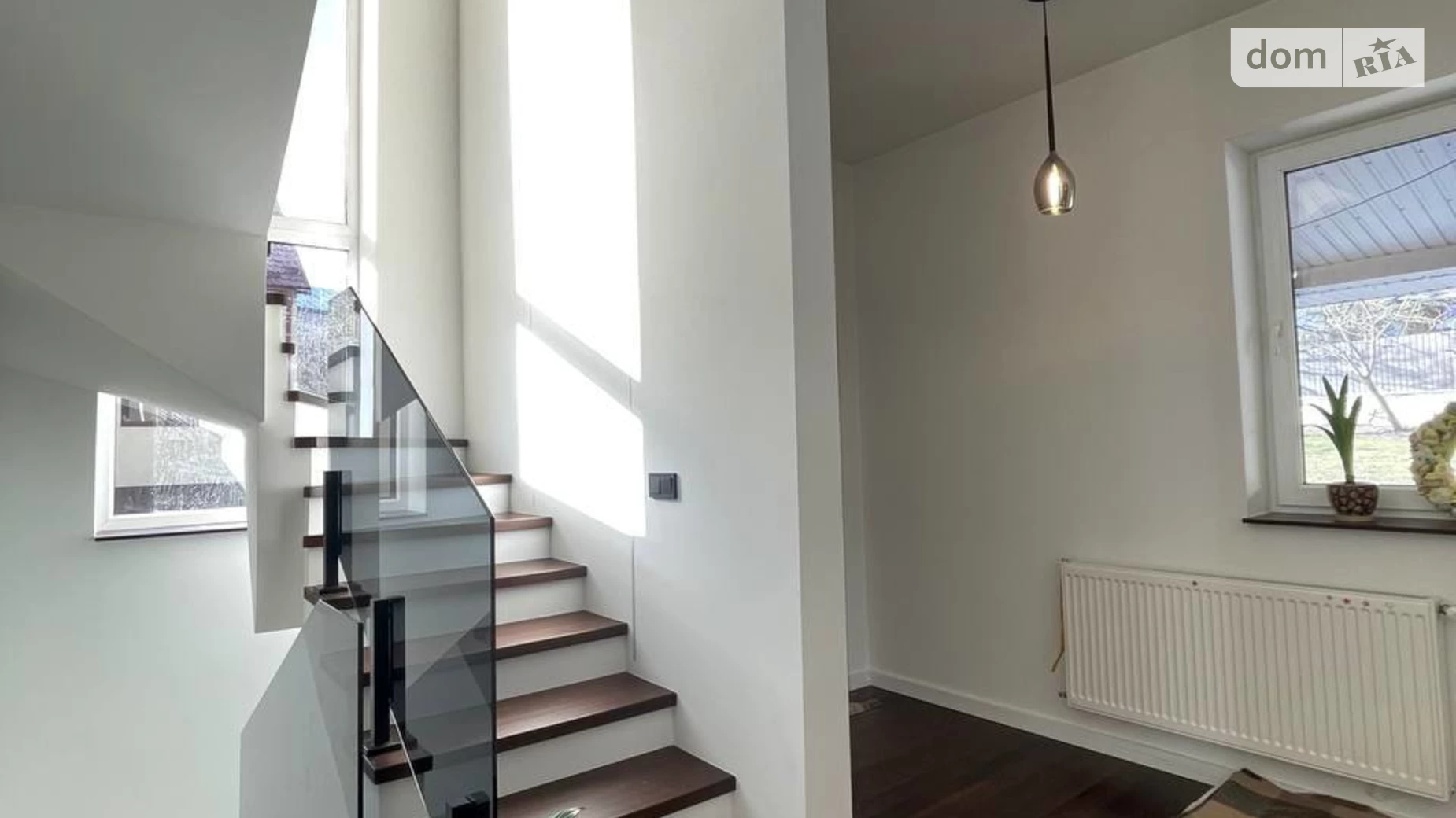 Продається будинок 2 поверховий 250 кв. м з гаражем, цена: 240000 $ - фото 2