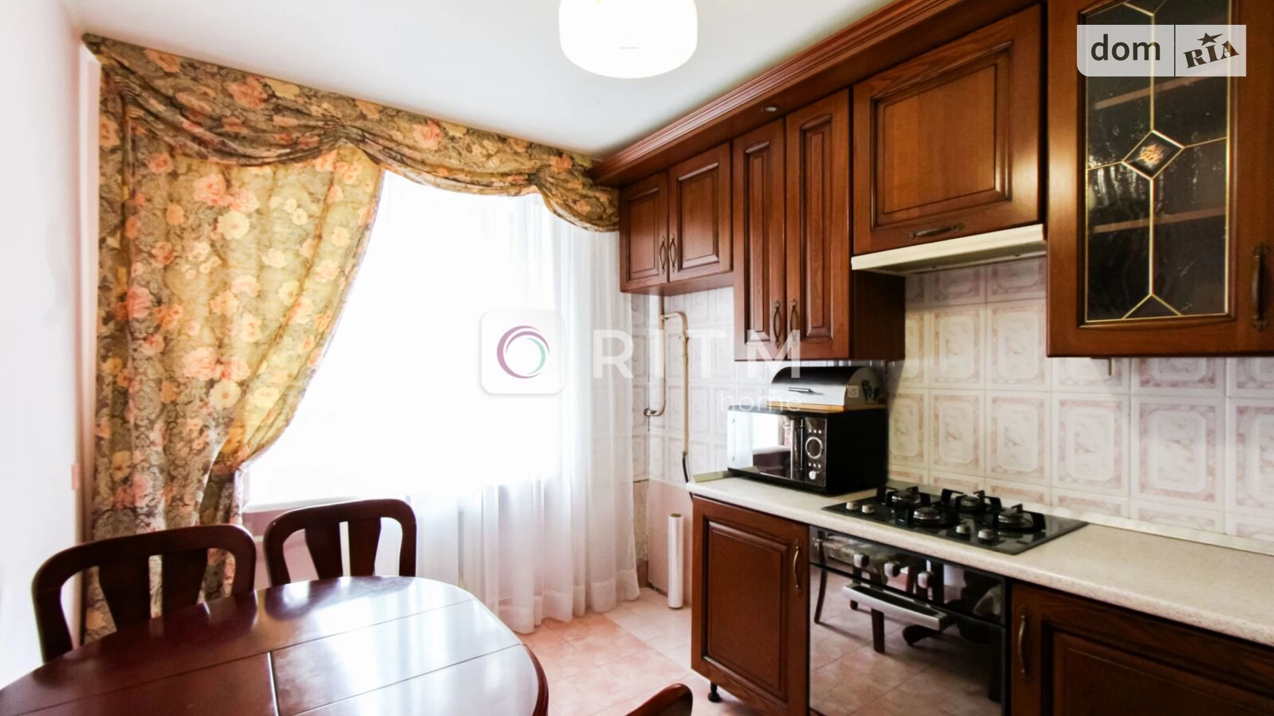 3-комнатная квартира 65 кв. м в Луцке, ул. Ветеранов, 13 - фото 3