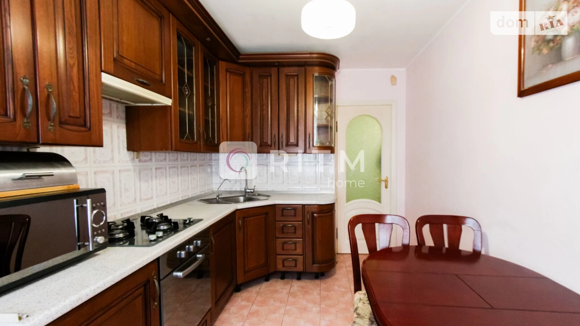 3-комнатная квартира 65 кв. м в Луцке, ул. Ветеранов, 13 - фото 2