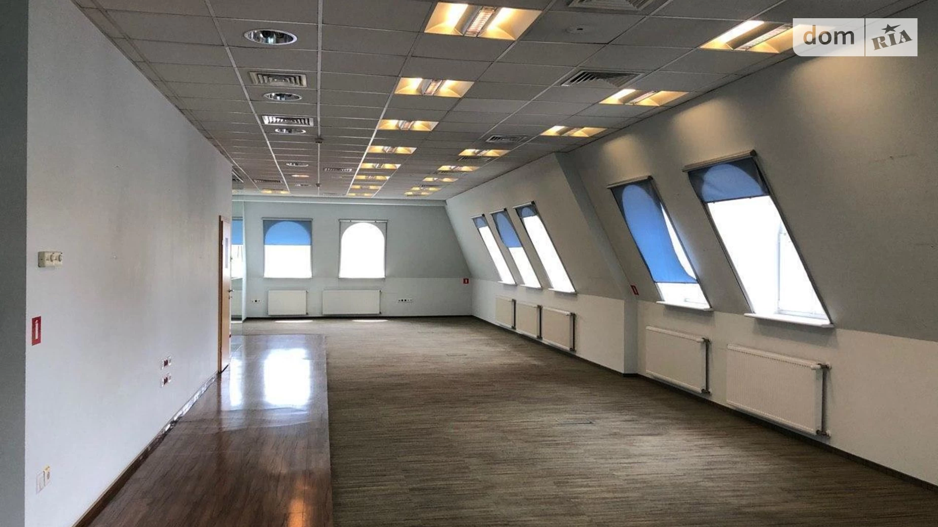 Сдается в аренду офис 490 кв. м в бизнес-центре, цена: 11650 $ - фото 2