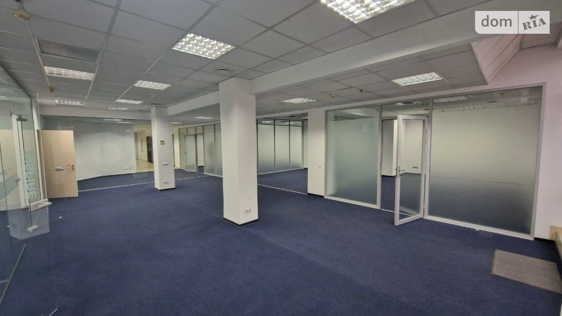 Сдается в аренду офис 540 кв. м в бизнес-центре, цена: 9700 $ - фото 2