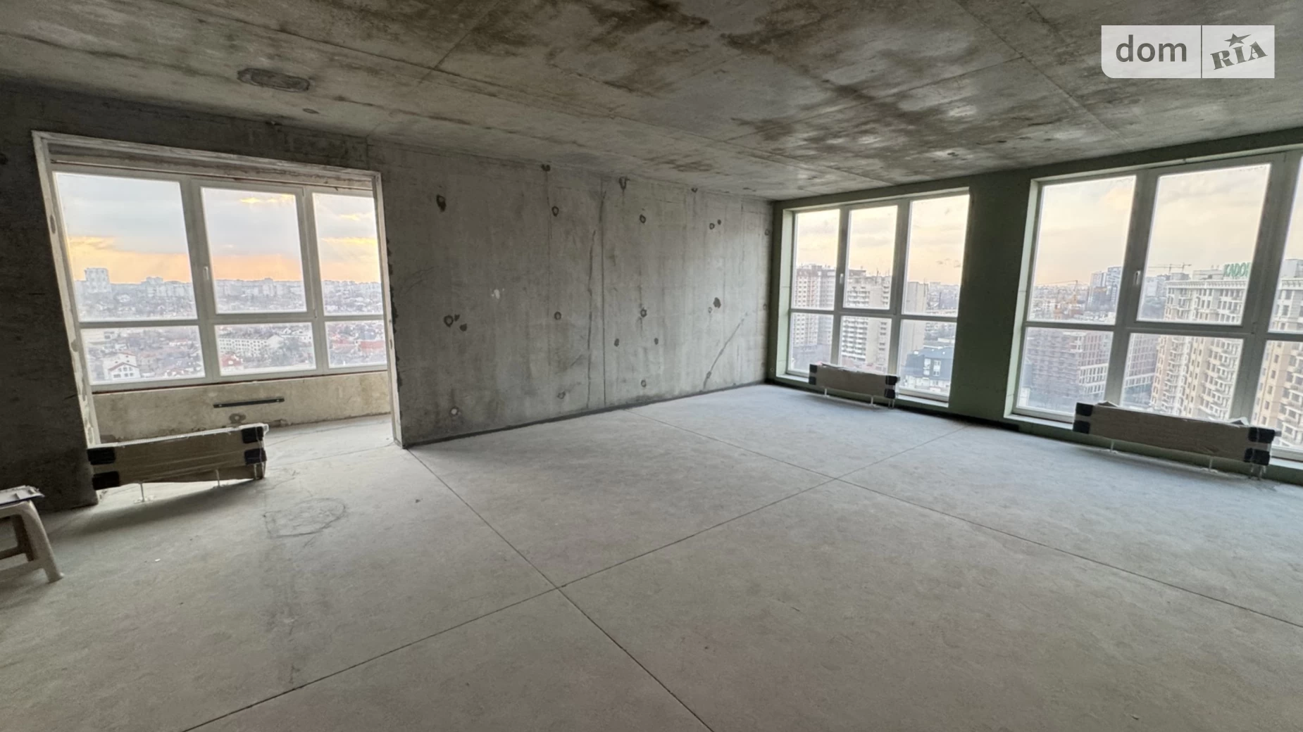Продается 2-комнатная квартира 122 кв. м в Одессе, ул. Новобереговая, 12А - фото 2