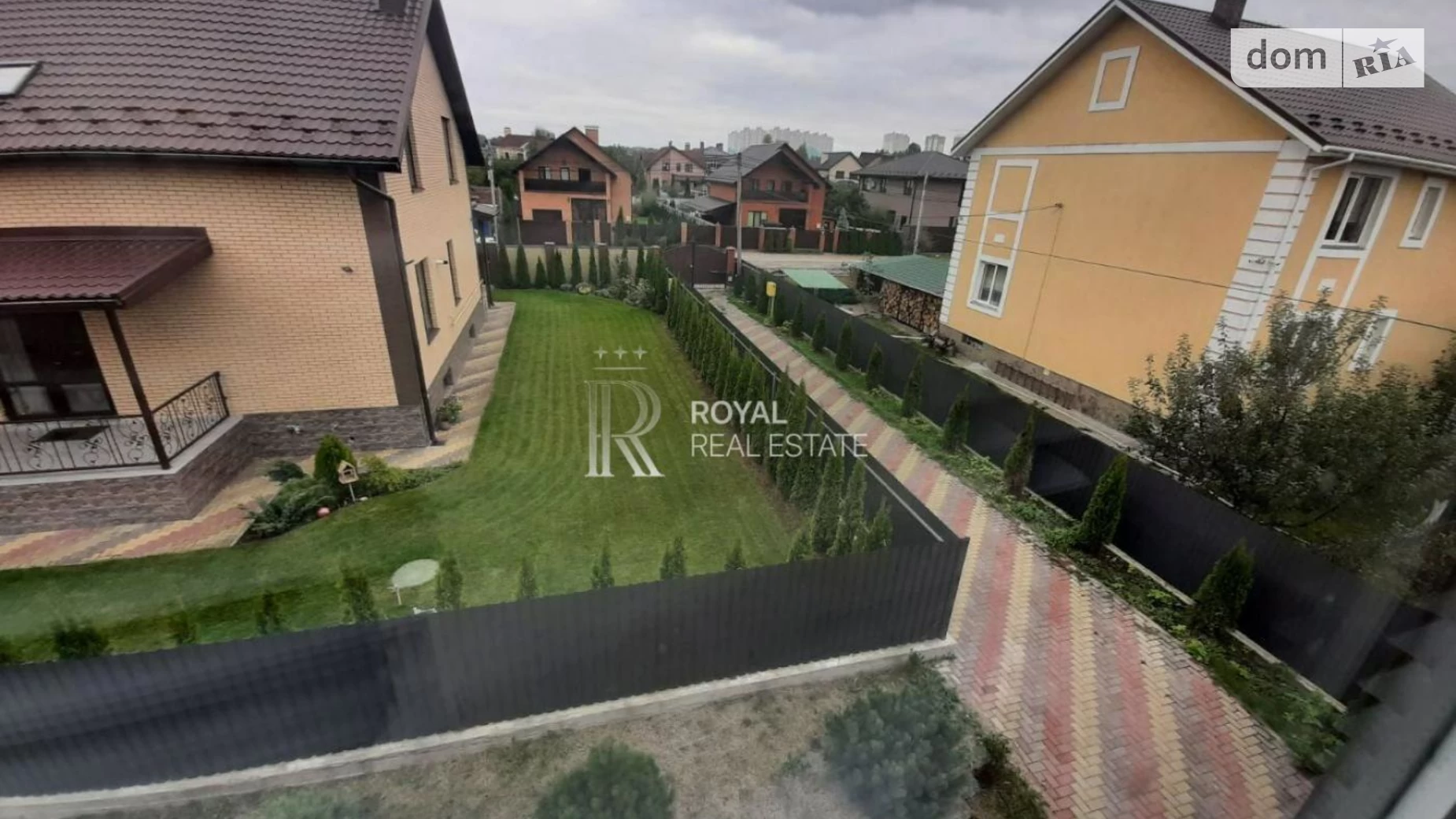 Продается дом на 2 этажа 300 кв. м с гаражом, цена: 235000 $ - фото 3