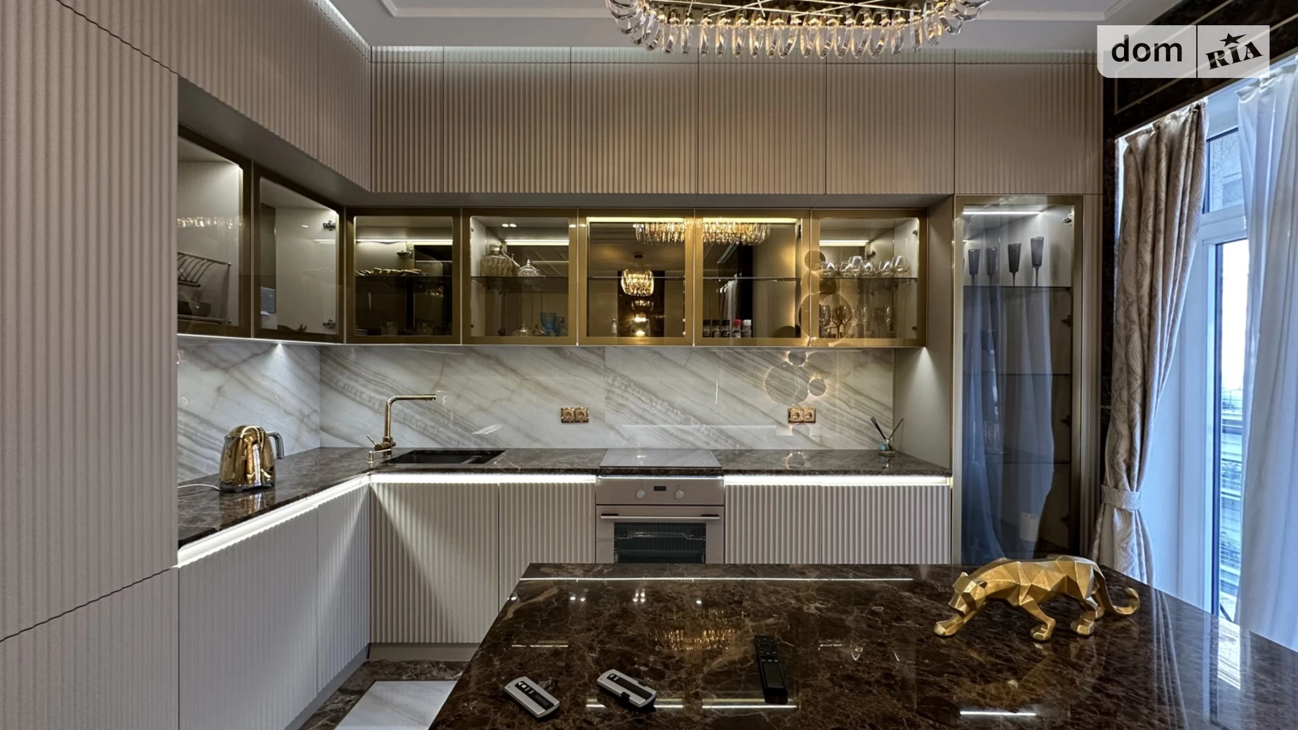 Продается 3-комнатная квартира 122 кв. м в Одессе, Фонтанская дор., 58/3 - фото 3