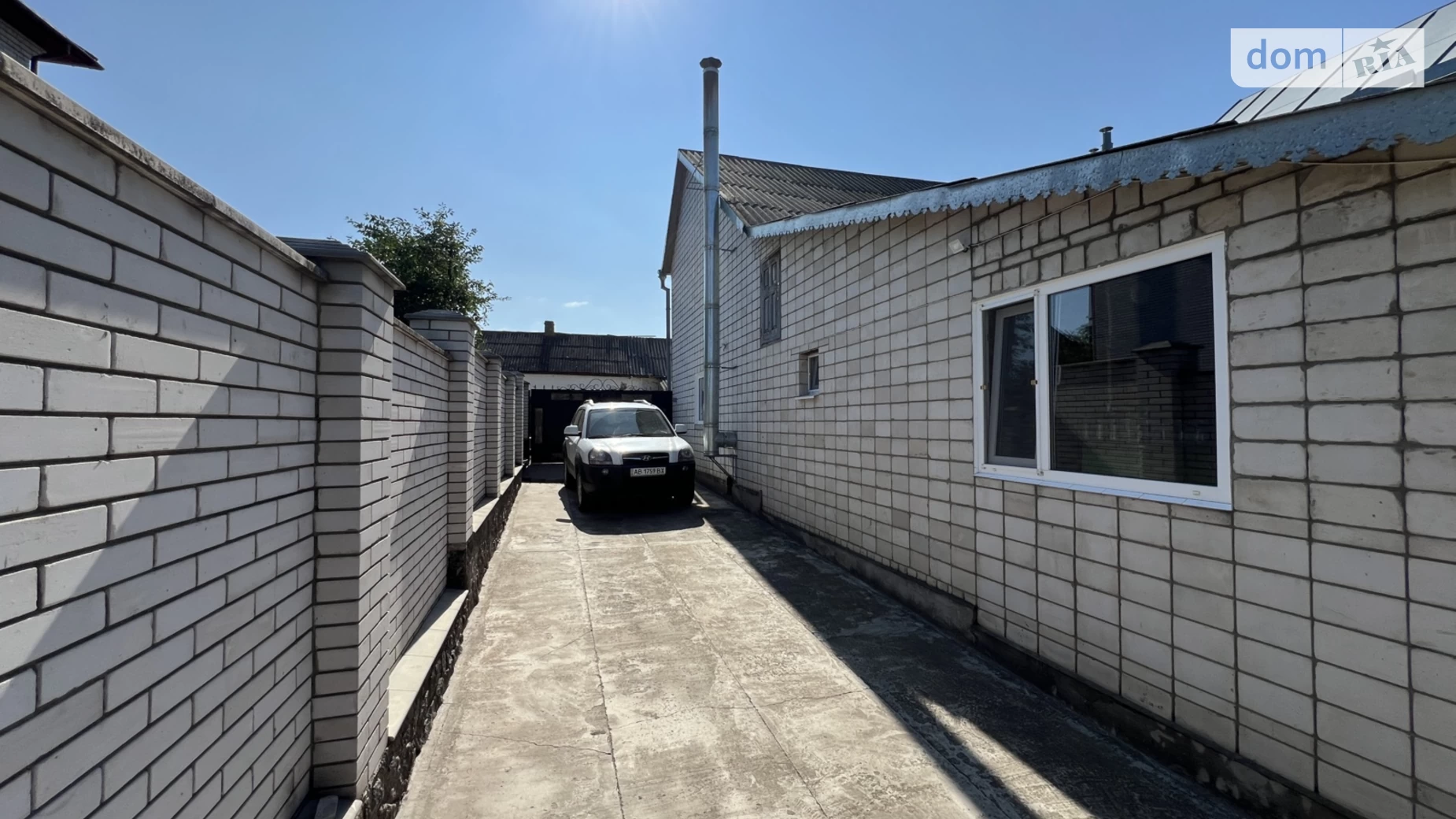 Продается дом на 2 этажа 253 кв. м с верандой, цена: 180000 $ - фото 2