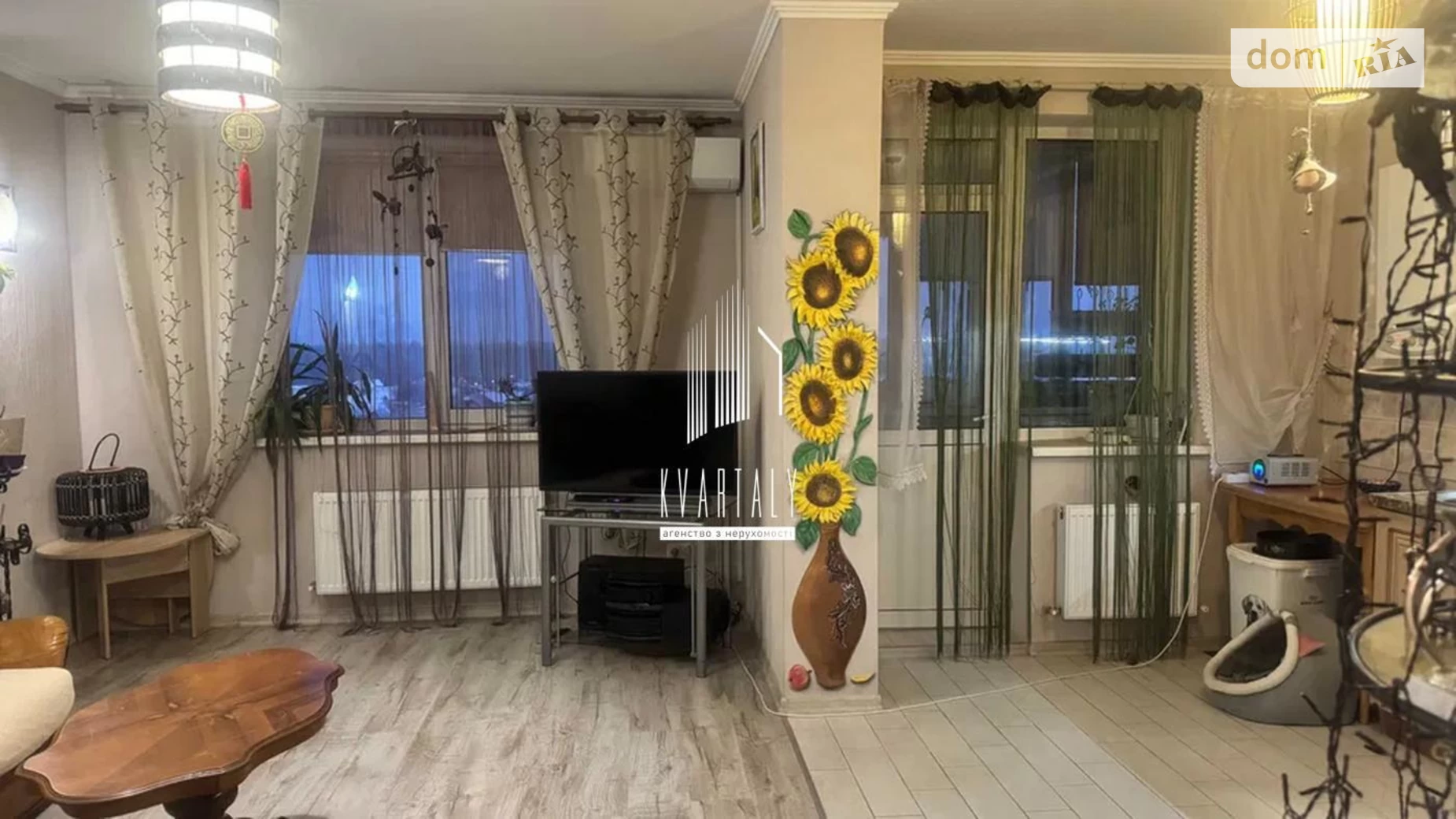 Продается 4-комнатная квартира 105 кв. м в Новых Петровцах - фото 2