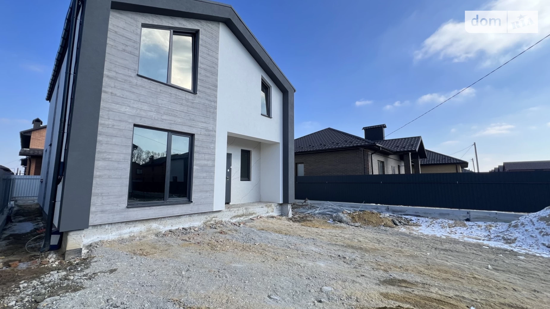 Продается дом на 2 этажа 126 кв. м с гаражом, цена: 94999 $ - фото 2