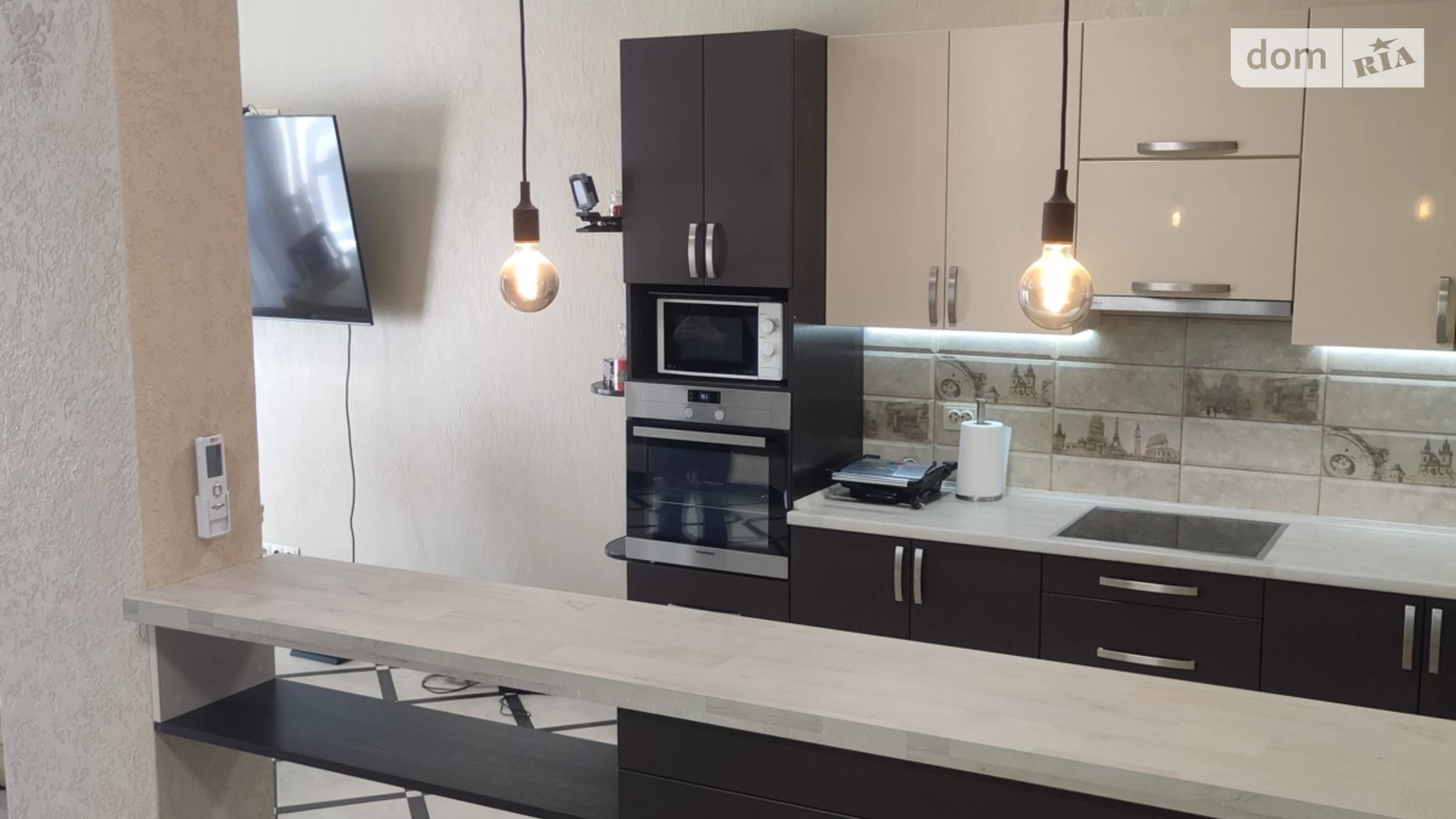 Продается дом на 2 этажа 222 кв. м с камином, цена: 170000 $ - фото 4