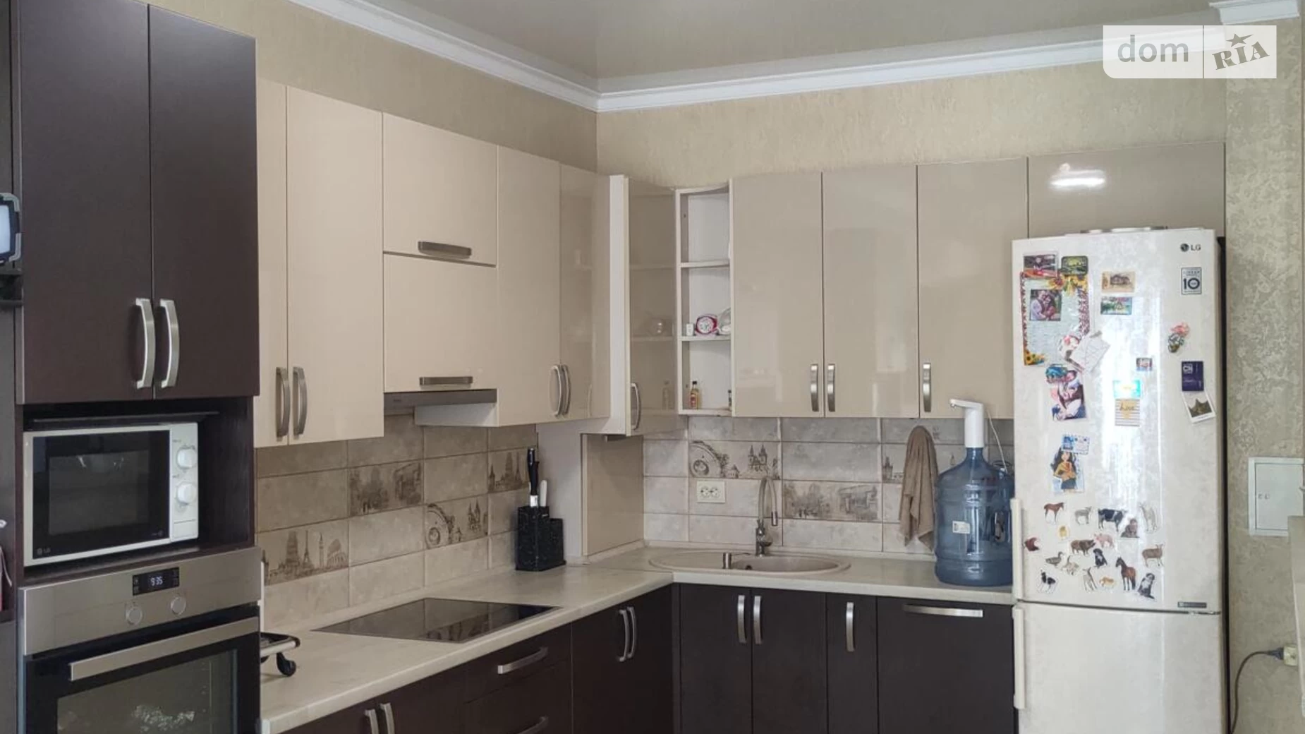 Продается дом на 2 этажа 222 кв. м с камином, цена: 170000 $ - фото 5