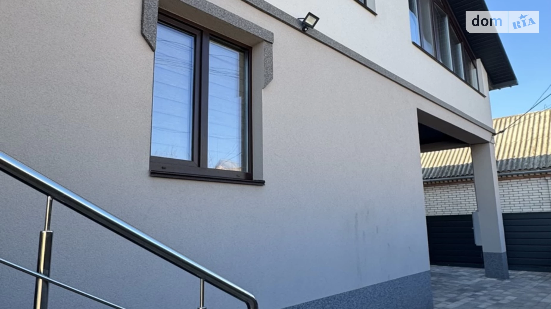Продается дом на 2 этажа 222 кв. м с подвалом, цена: 150000 $ - фото 4