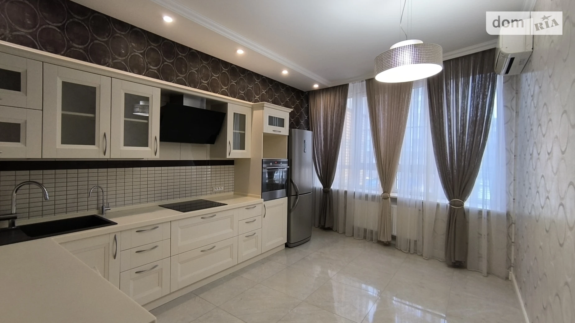 Продается 3-комнатная квартира 102 кв. м в Одессе, ул. Армейская, 11/2 - фото 2