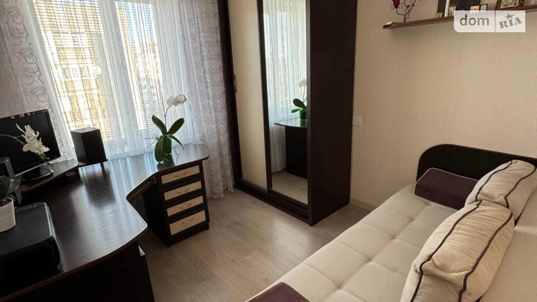 Продается 3-комнатная квартира 67 кв. м в Александрии, ул. 6-го Декабря, 147 - фото 3