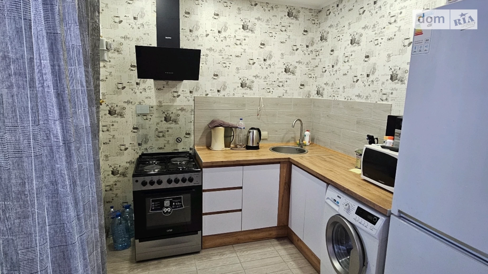 Продается 1-комнатная квартира 42 кв. м в Лиманке, ул. Строительная, 50Б - фото 2