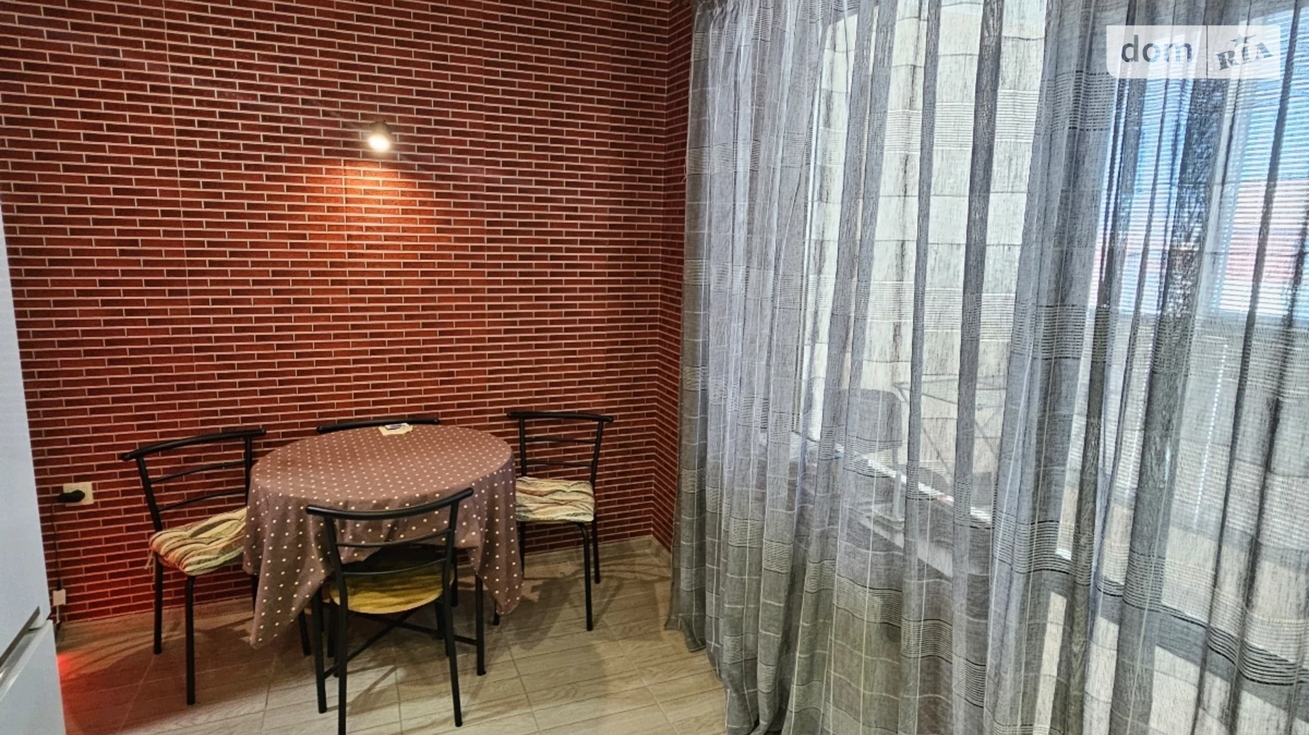 Продается 1-комнатная квартира 42 кв. м в Лиманке, ул. Строительная, 50Б - фото 3