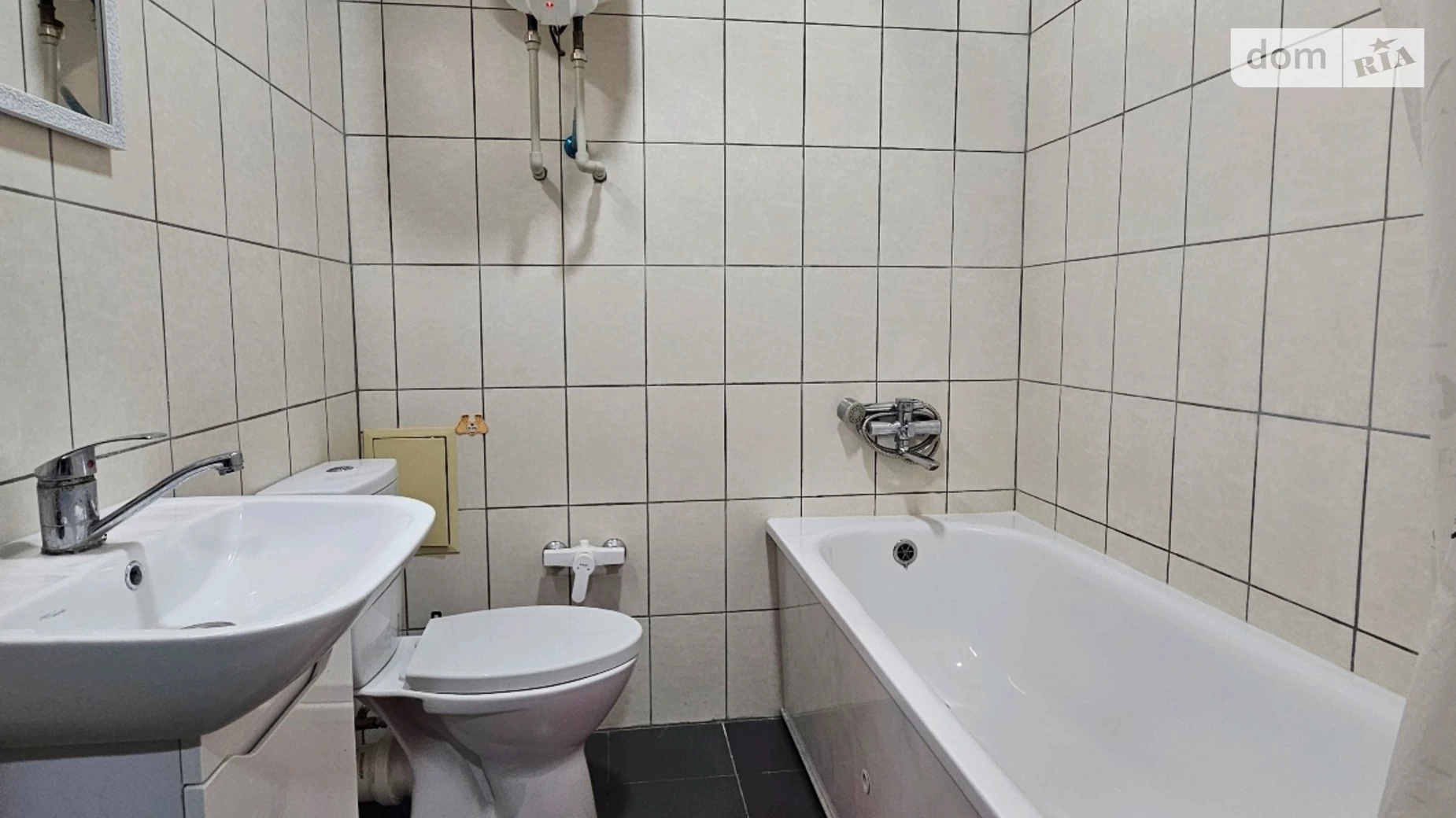 Продается 1-комнатная квартира 42 кв. м в Лиманке, ул. Строительная, 50Б - фото 5