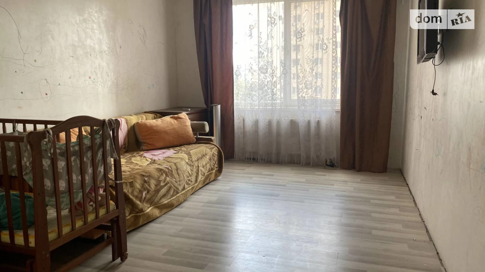 Продается 1-комнатная квартира 40 кв. м в Лиманке, мас. Радужный - фото 4