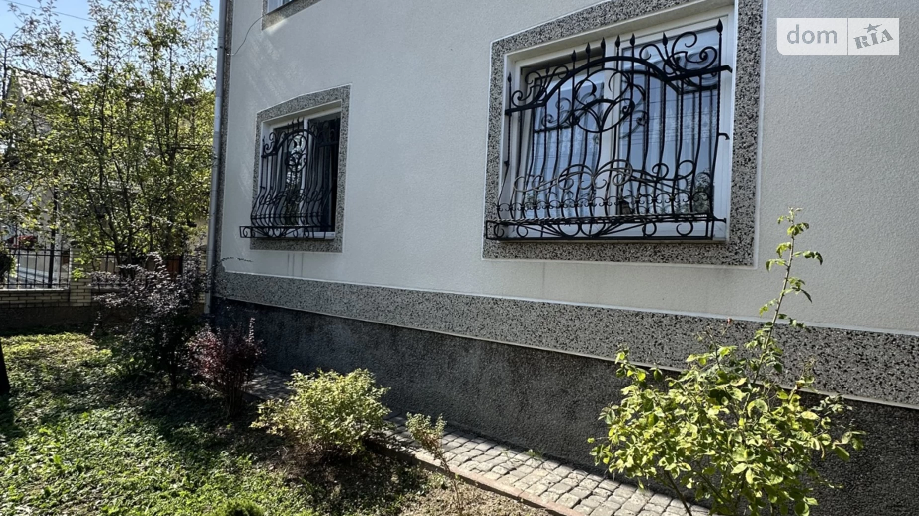 Продається будинок 3 поверховий 232 кв. м з меблями, вул. Українська, 6 - фото 2