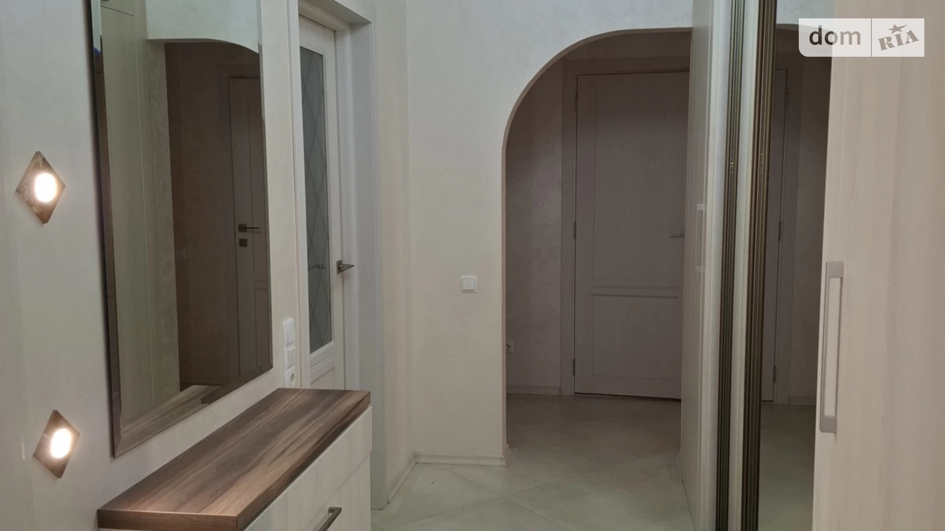 Продается 2-комнатная квартира 62 кв. м в Киеве, цена: 100000 $ - фото 2