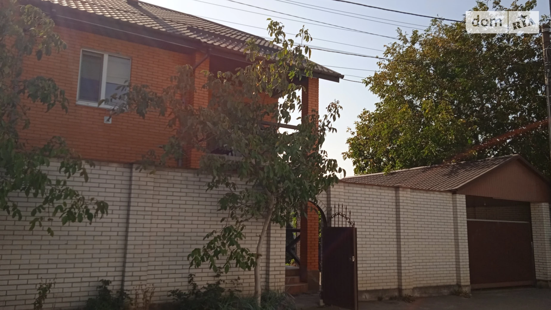 Продается дом на 3 этажа 277 кв. м с садом, цена: 260000 $ - фото 2