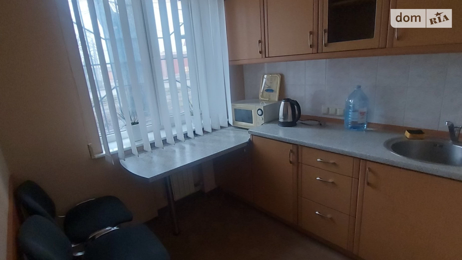 Продается офис 58.3 кв. м в бизнес-центре, цена: 35000 $ - фото 4