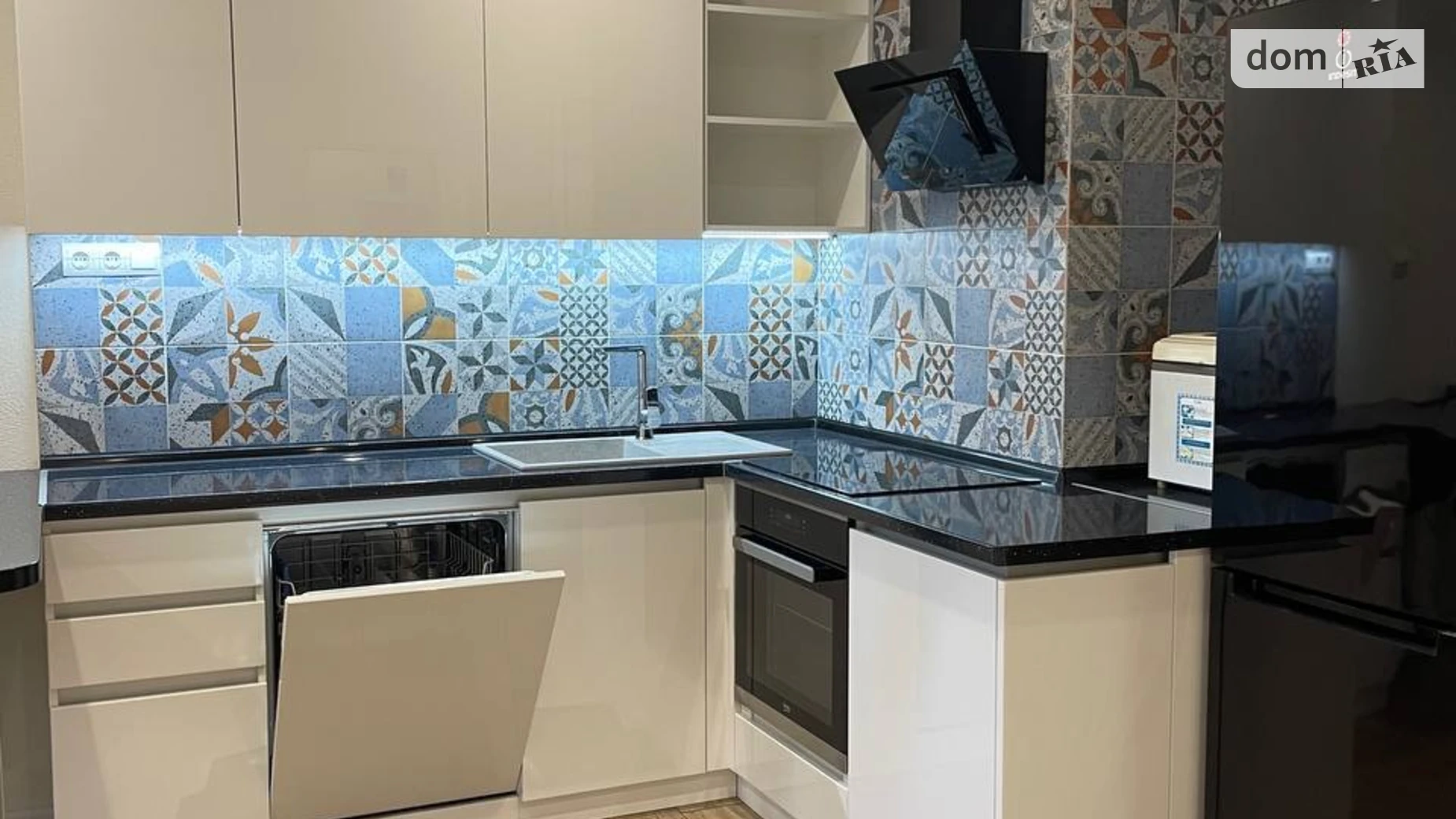 Продается 1-комнатная квартира 40.7 кв. м в Одессе, ул. Валерия Самофалова, 16А/6 - фото 4