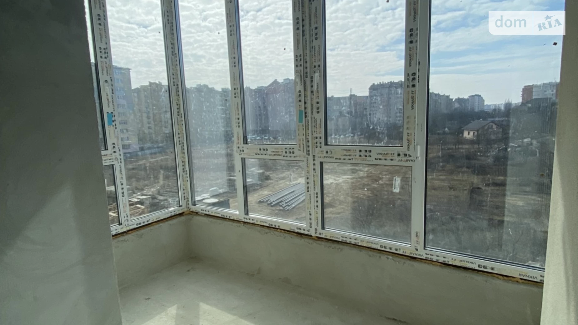 Продается 2-комнатная квартира 67 кв. м в Ивано-Франковске, пер. Ключный, 1 - фото 3