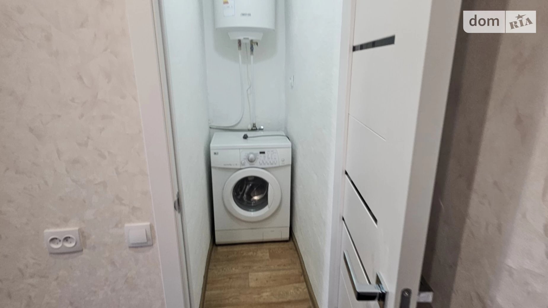 Продается 1-комнатная квартира 44 кв. м в Одессе, Фонтанская дор., 114/5 - фото 2