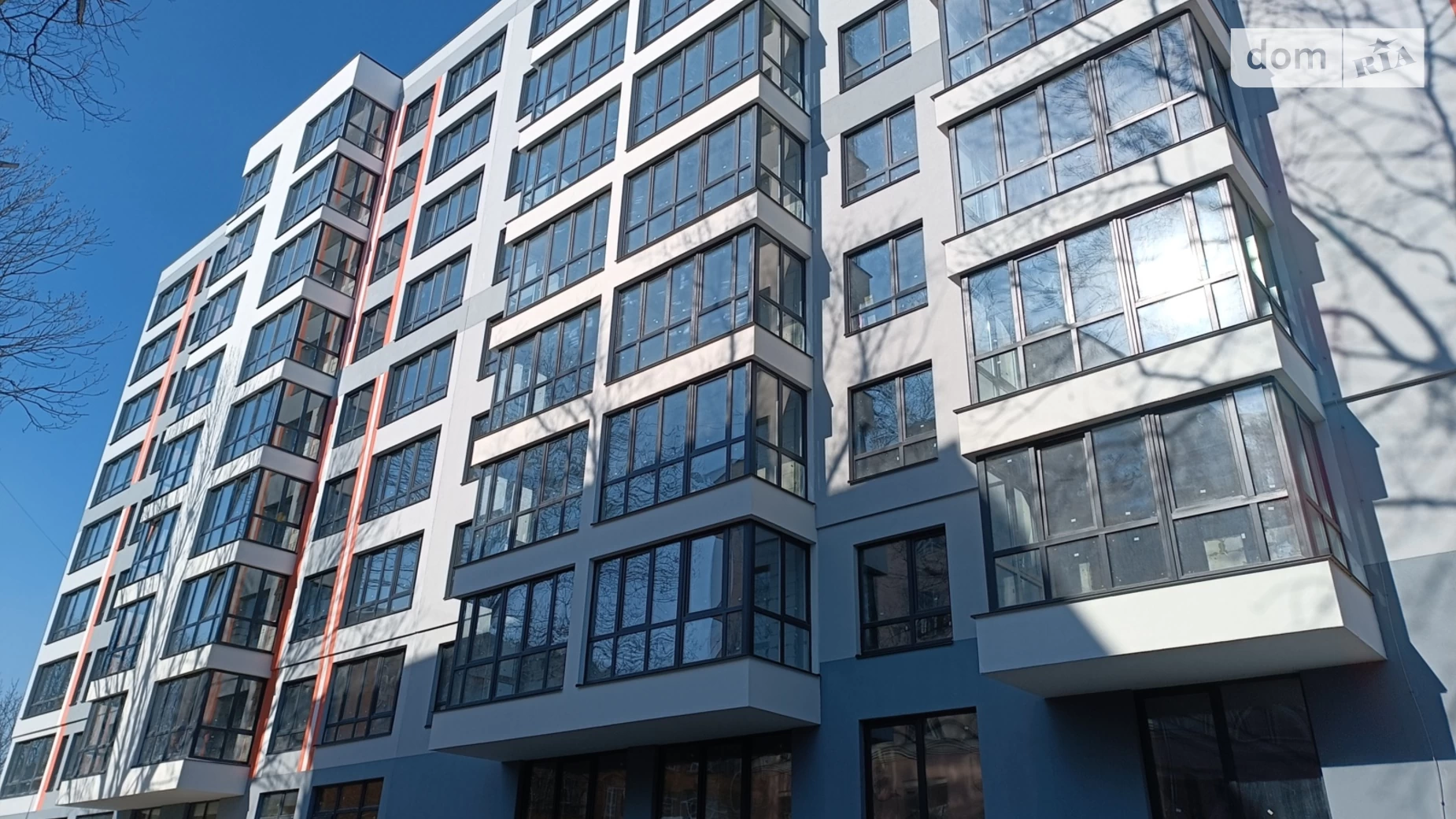Продается 1-комнатная квартира 50.2 кв. м в, цена: 39600 $ - фото 5