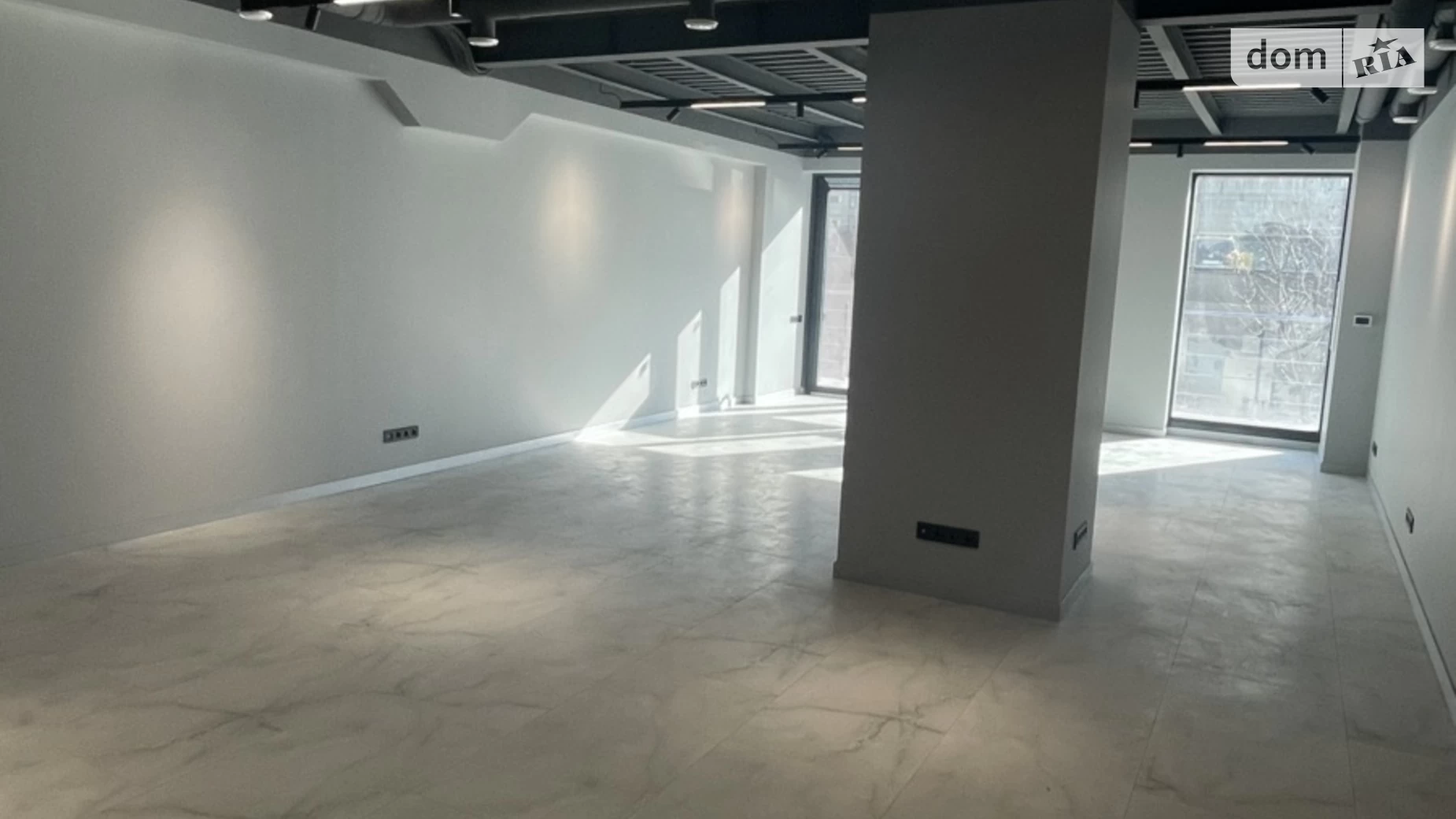 Здається в оренду офіс 89 кв. м в бізнес-центрі, цена: 2400 € - фото 2