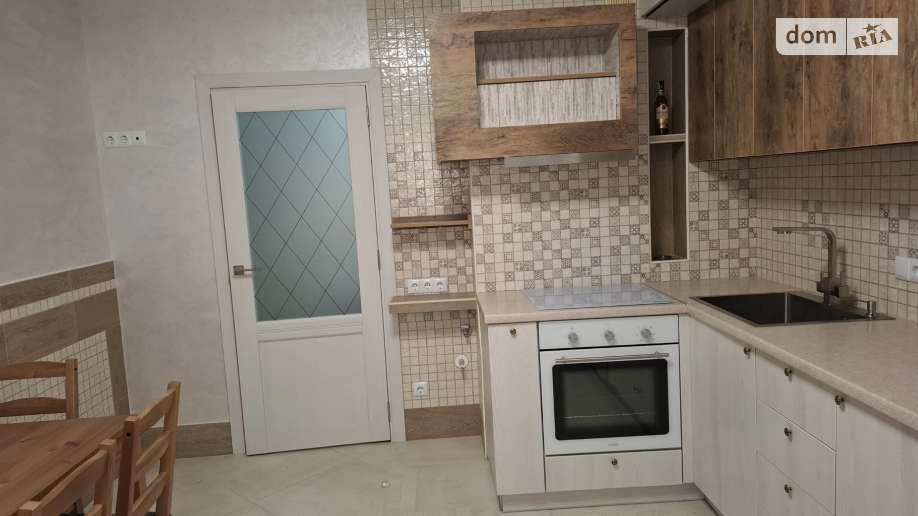 Продается 2-комнатная квартира 62 кв. м в Киеве, цена: 99999 $ - фото 2
