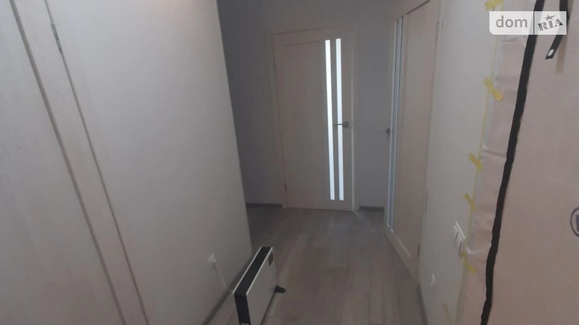 Продается дом на 2 этажа 220 кв. м с подвалом, цена: 140000 $ - фото 2