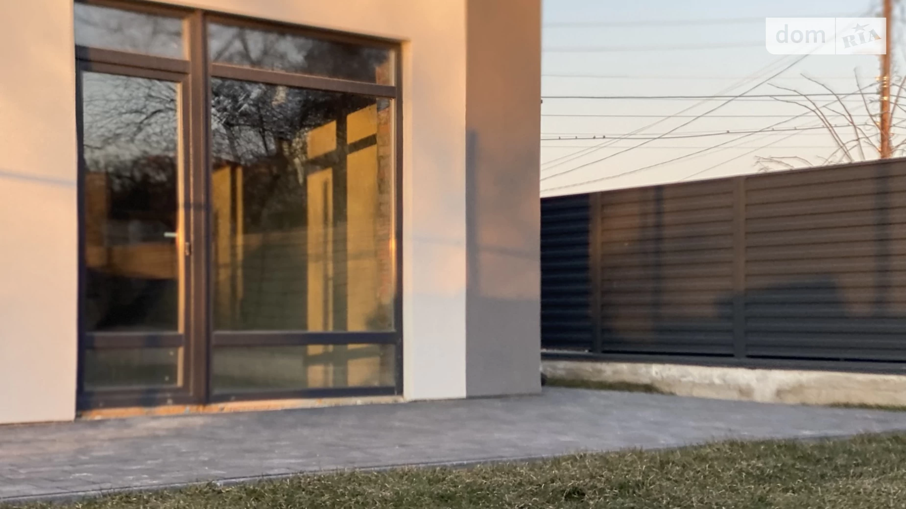 Продается дом на 2 этажа 175 кв. м с камином, цена: 120000 $ - фото 3