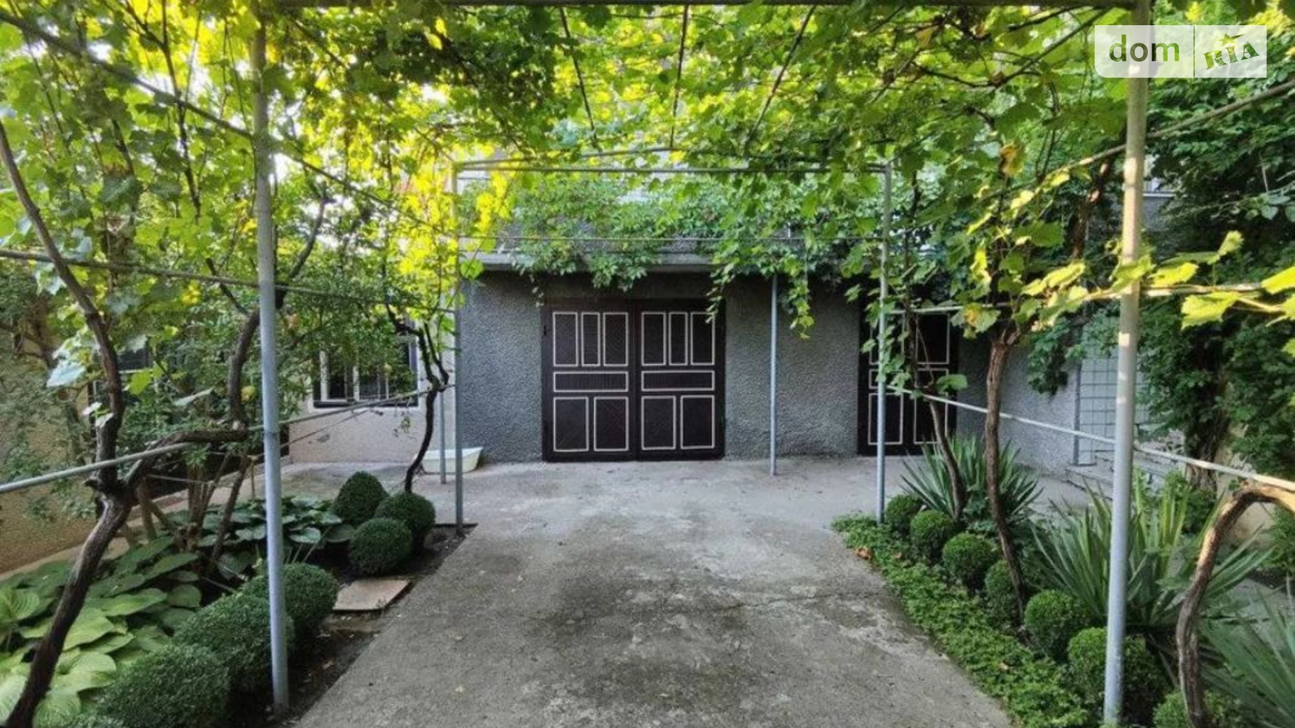 Продается дом на 2 этажа 292.2 кв. м с балконом, цена: 50000 $ - фото 2