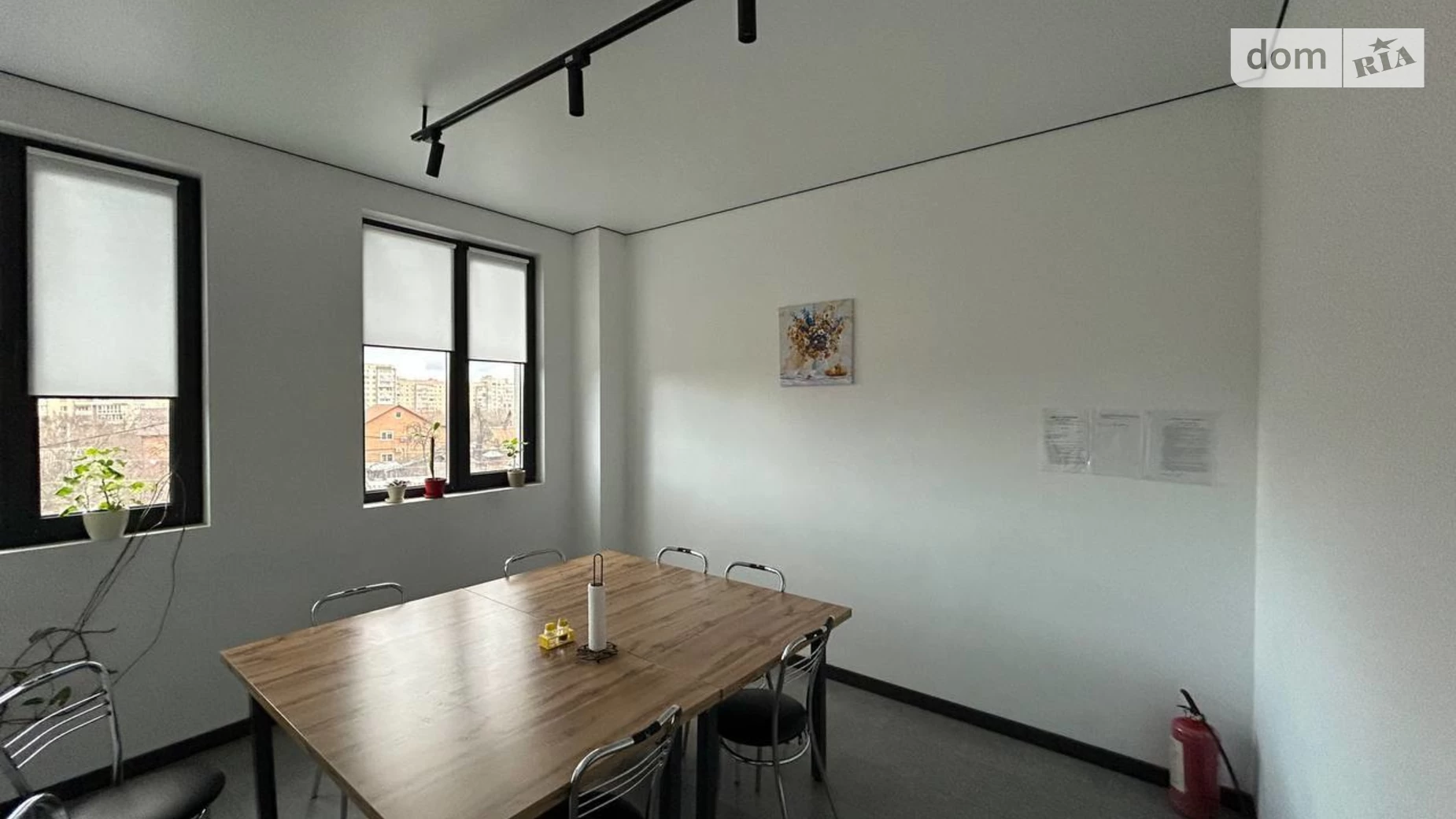 Сдается в аренду офис 315 кв. м в бизнес-центре, цена: 3780 $ - фото 4