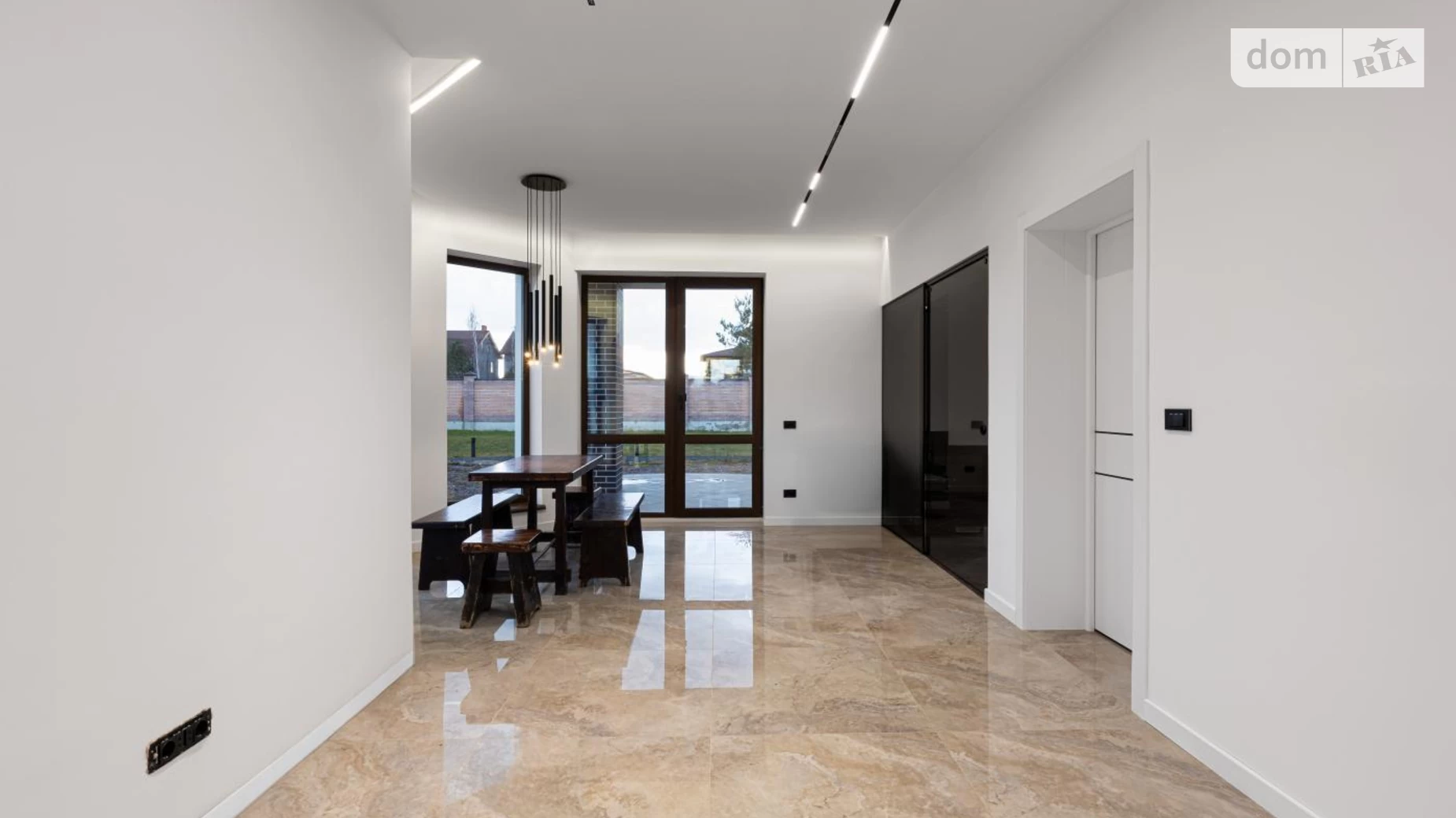 Продается дом на 2 этажа 236.5 кв. м с камином, цена: 385000 $ - фото 5