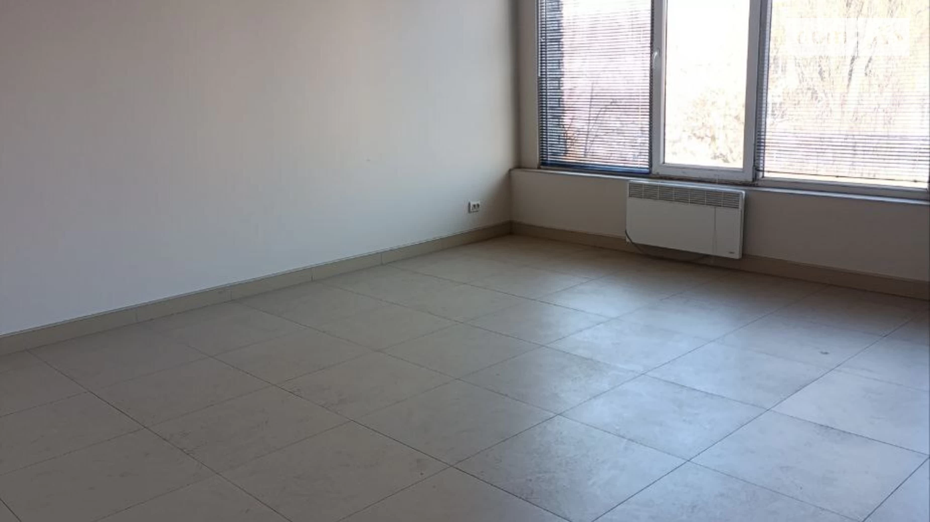 Здається в оренду офіс 31.8 кв. м в бізнес-центрі, цена: 7000 грн - фото 4