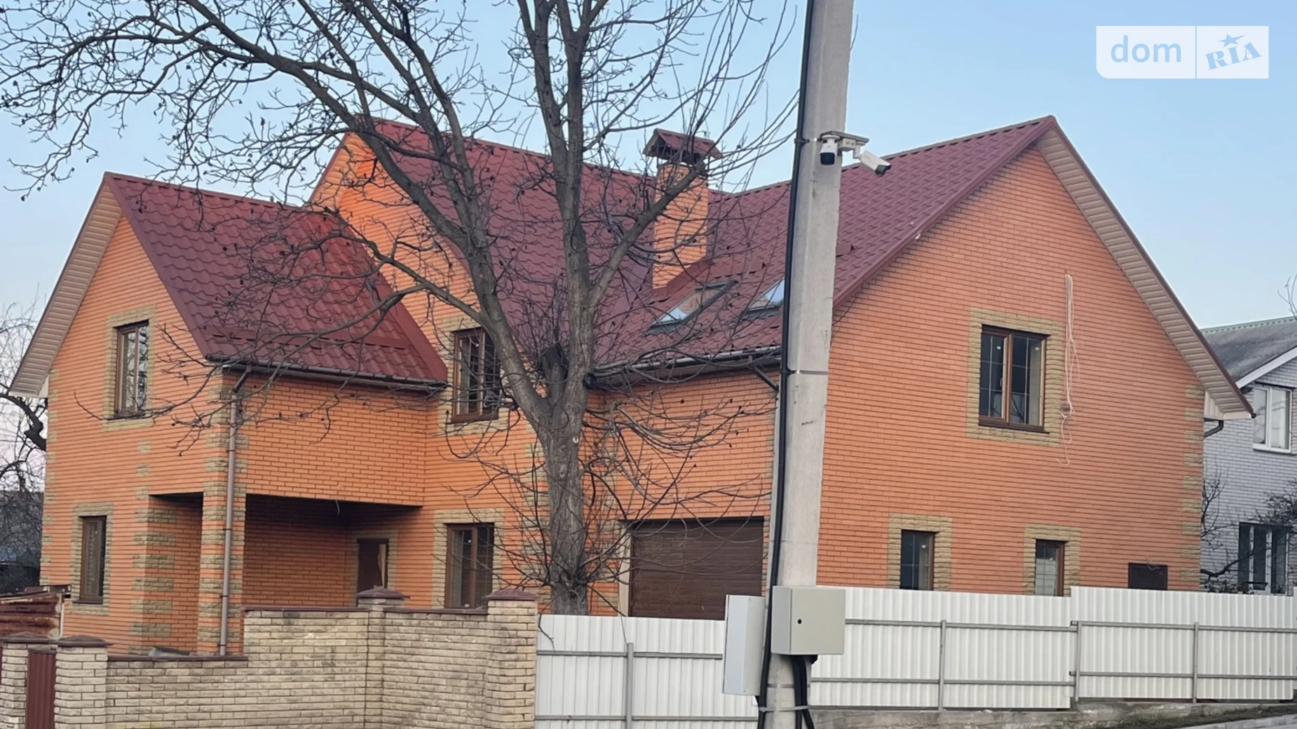 Продается дом на 2 этажа 245 кв. м с баней/сауной, цена: 165000 $ - фото 2