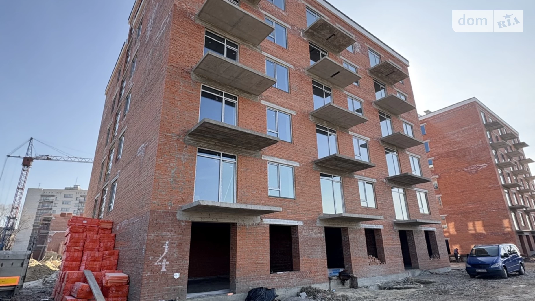 Продается 1-комнатная квартира 53.5 кв. м в Ивано-Франковске, ул. Джохара Дудаева, 5 - фото 2