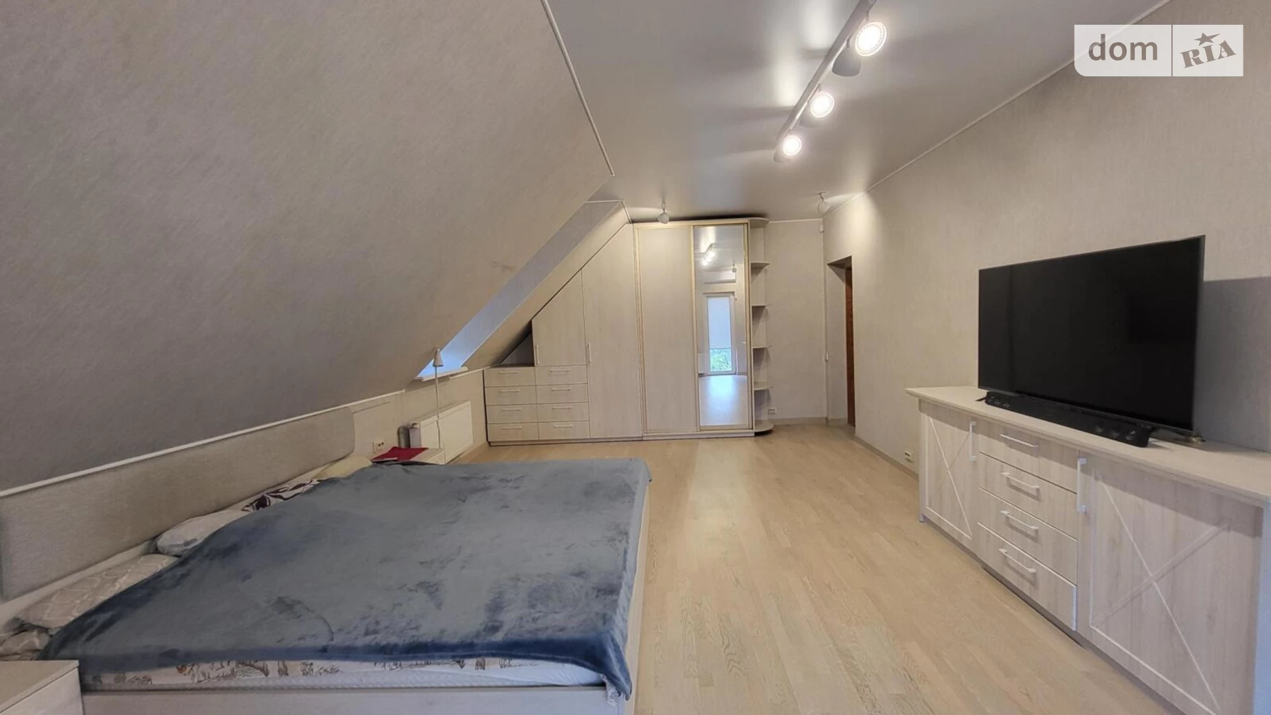 Продается дом на 2 этажа 142 кв. м с садом, цена: 105000 $ - фото 4