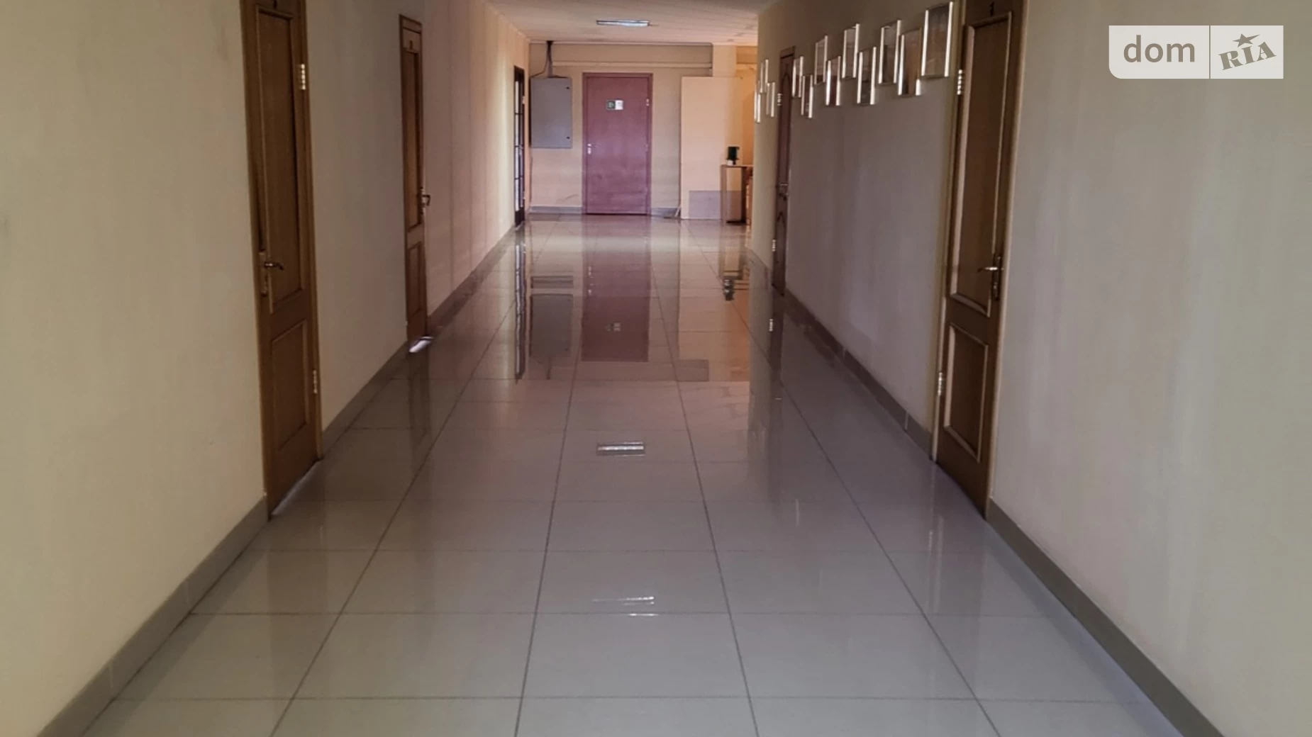 Продается офис 1396.1 кв. м в бизнес-центре, цена: 1350000 $ - фото 5