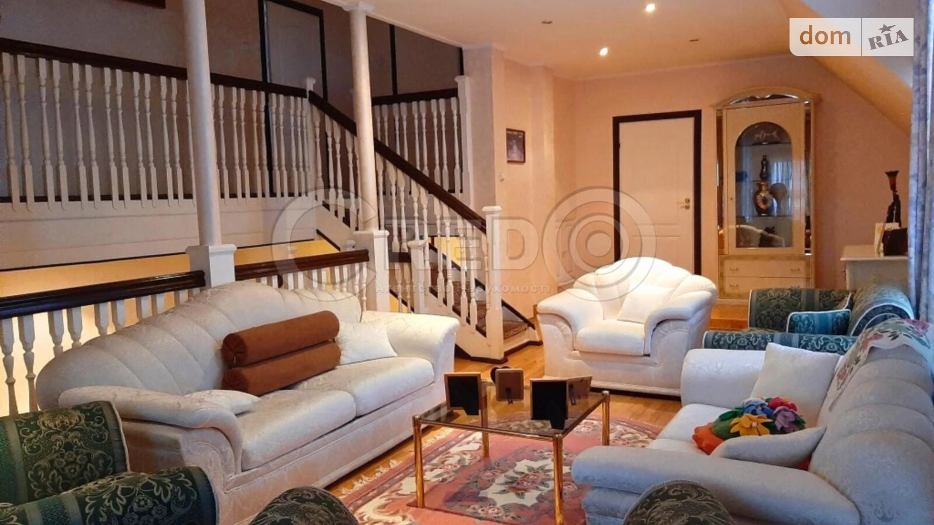 Продается дом на 2 этажа 200 кв. м с подвалом, цена: 110000 $ - фото 2