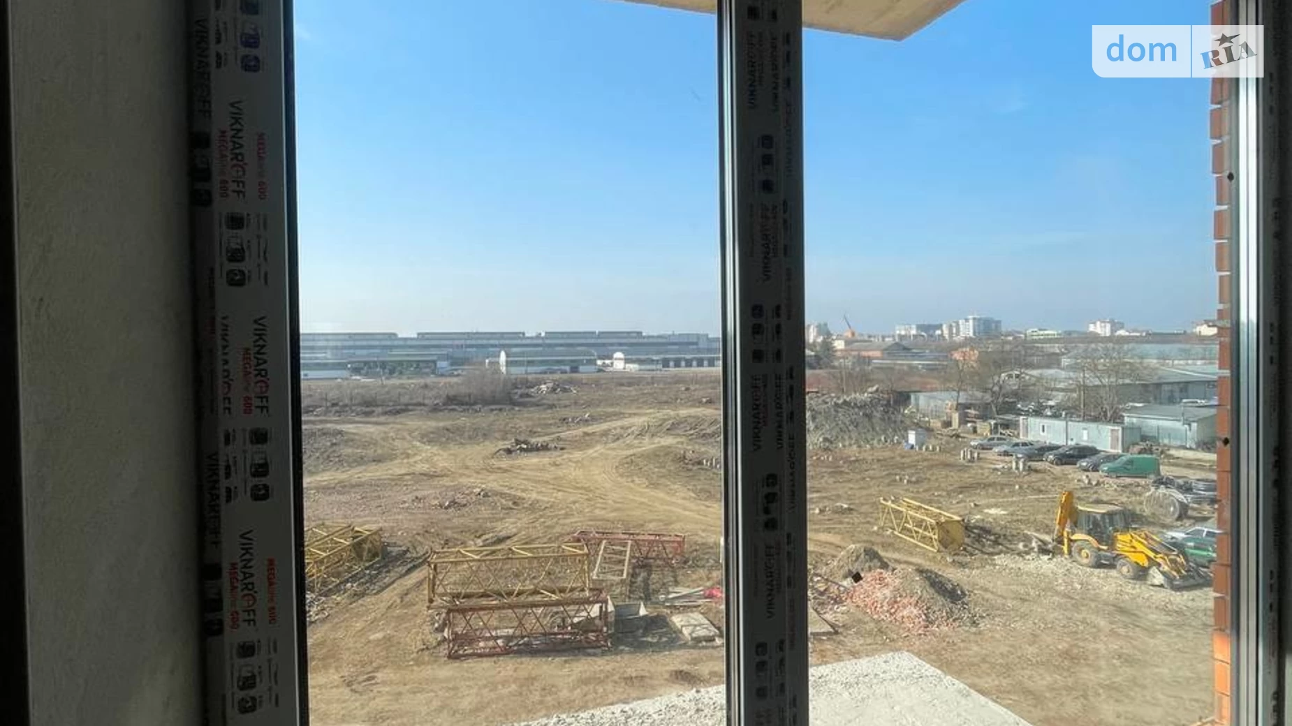 Продается 2-комнатная квартира 57 кв. м в Ивано-Франковске, ул. Джохара Дудаева, 30 - фото 2