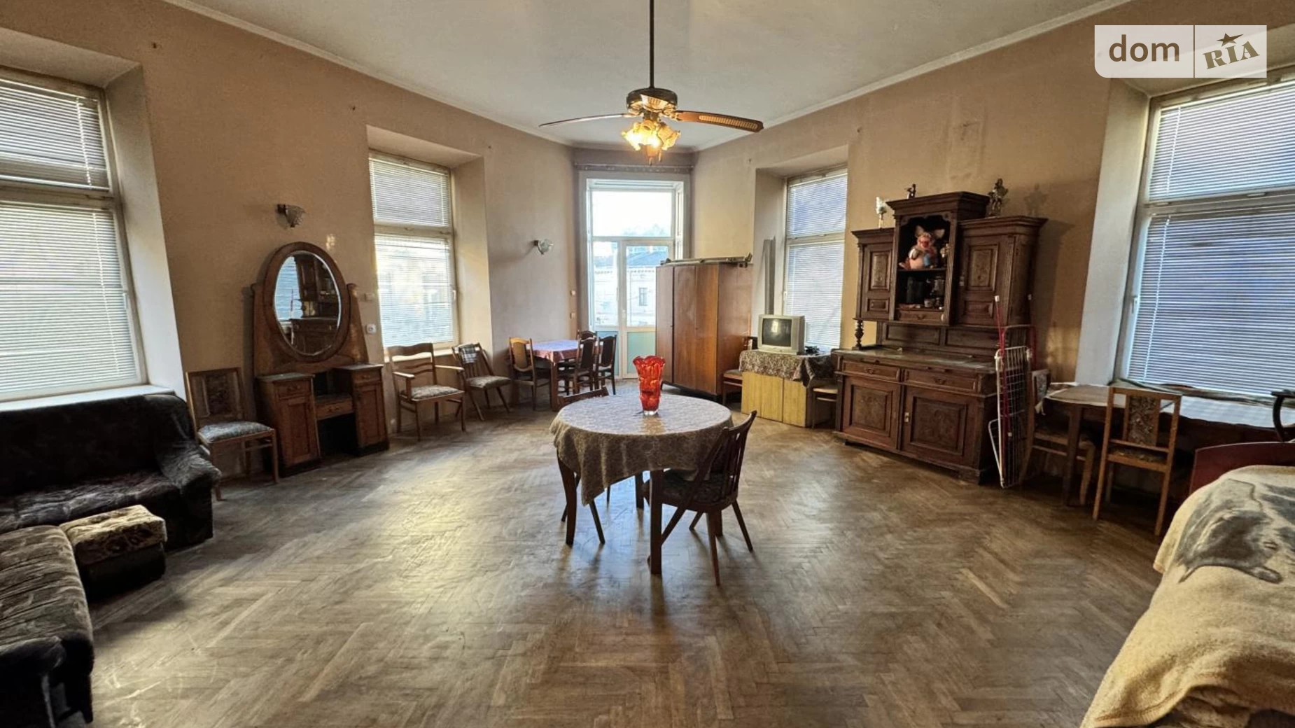 Продается 3-комнатная квартира 98.5 кв. м в Львове, ул. Князя Романа, 11 - фото 3