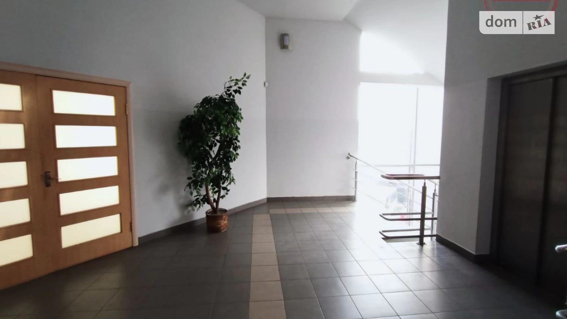 Сдается в аренду офис 30 кв. м в бизнес-центре, цена: 6000 грн - фото 2